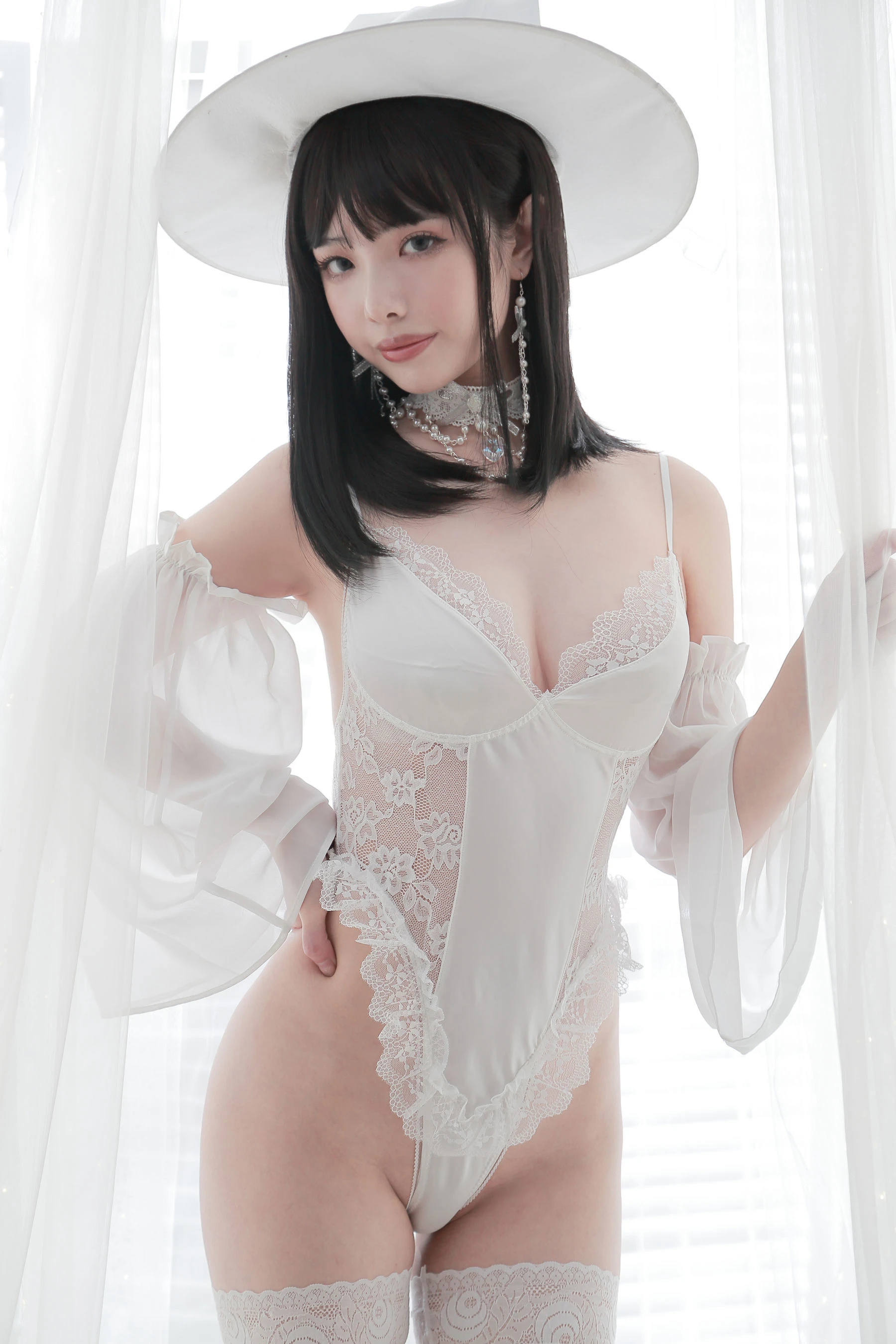 动漫博主雯妹 白女巫|图集秀