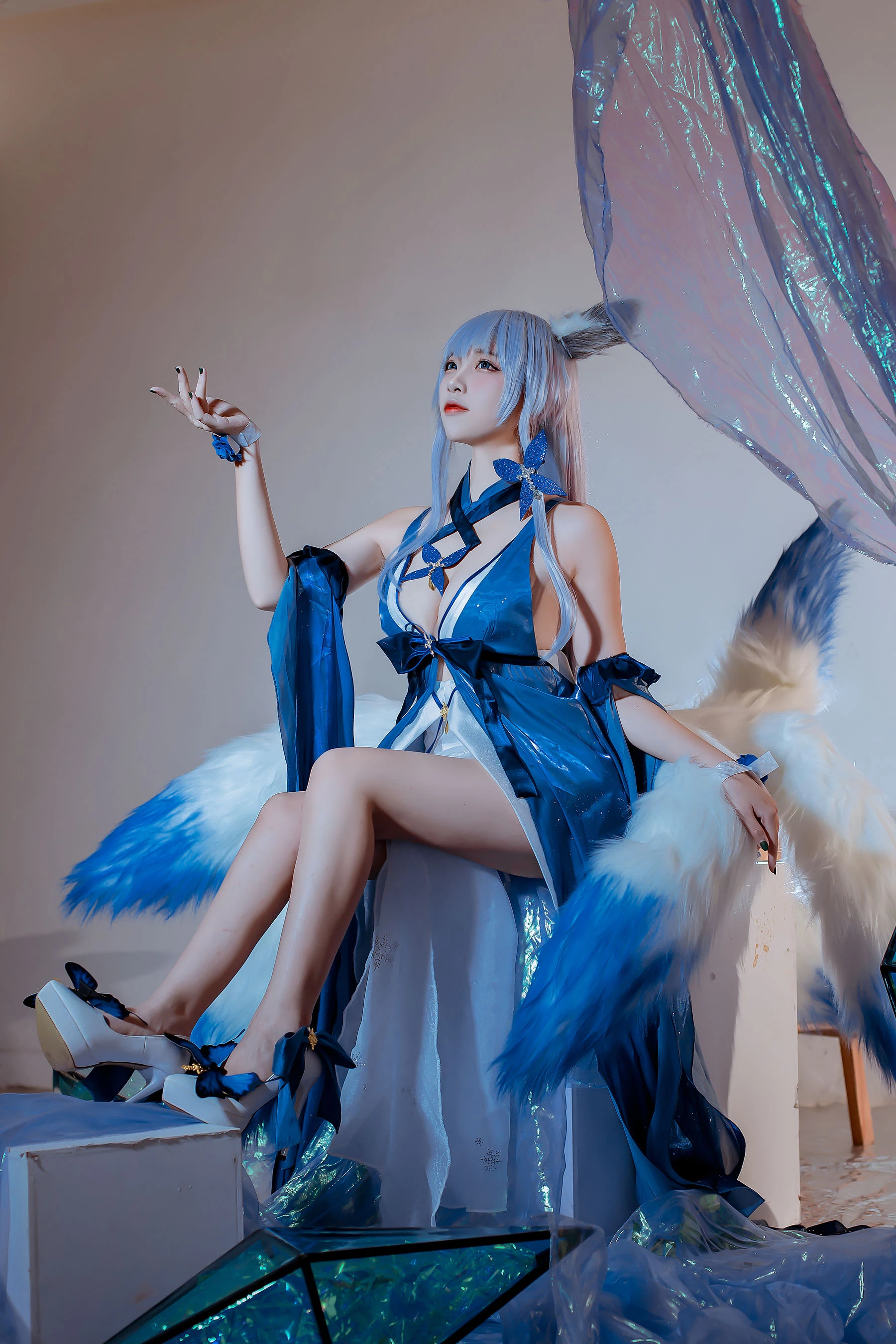 人气Coser二佐Nisa – 碧蓝信浓礼服插图2