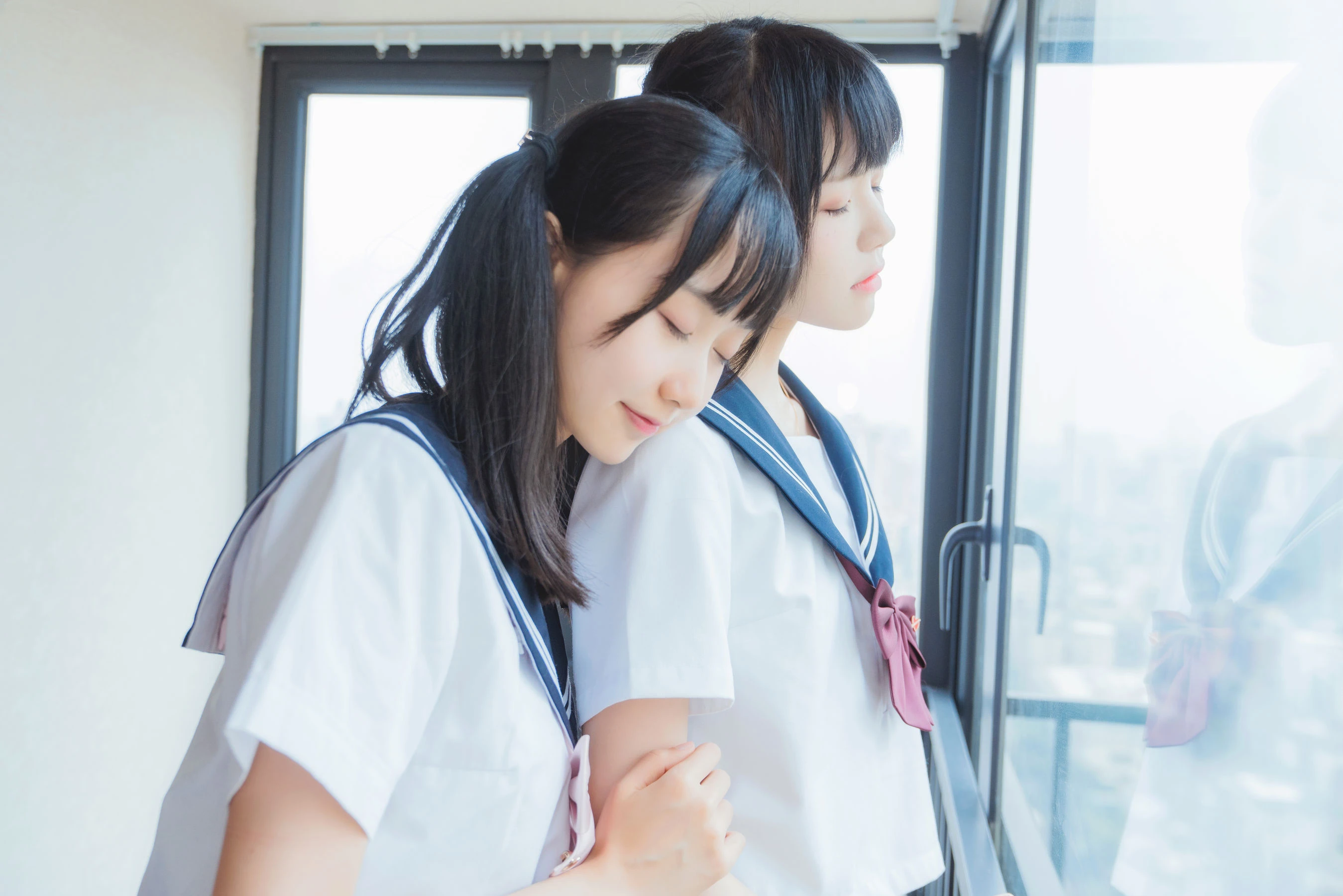 萌系小姐姐木绵绵OwO&桜桃喵 她(制服×制服)|图集秀
