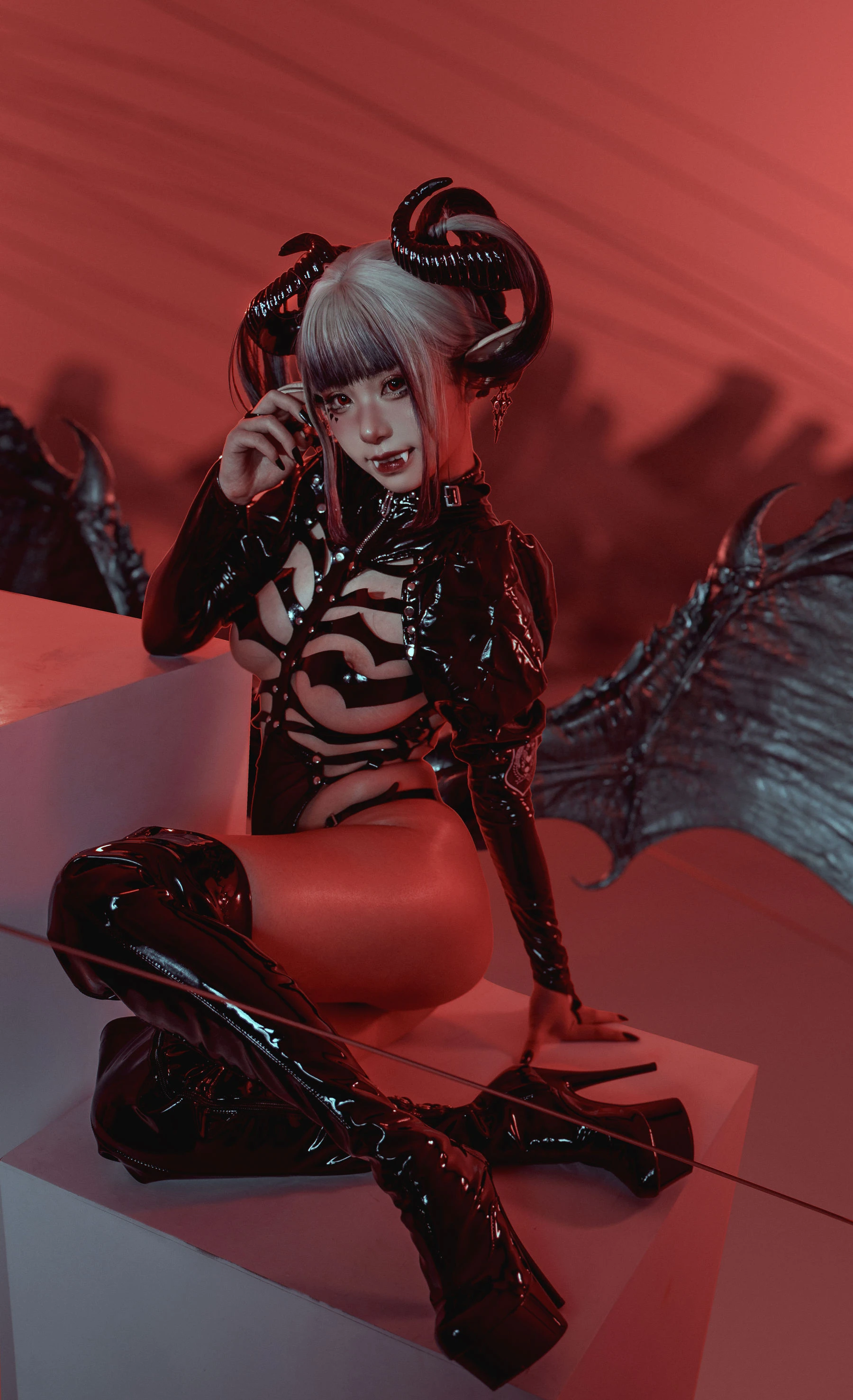 爆机少女喵小吉 – 骸骨少女插图2