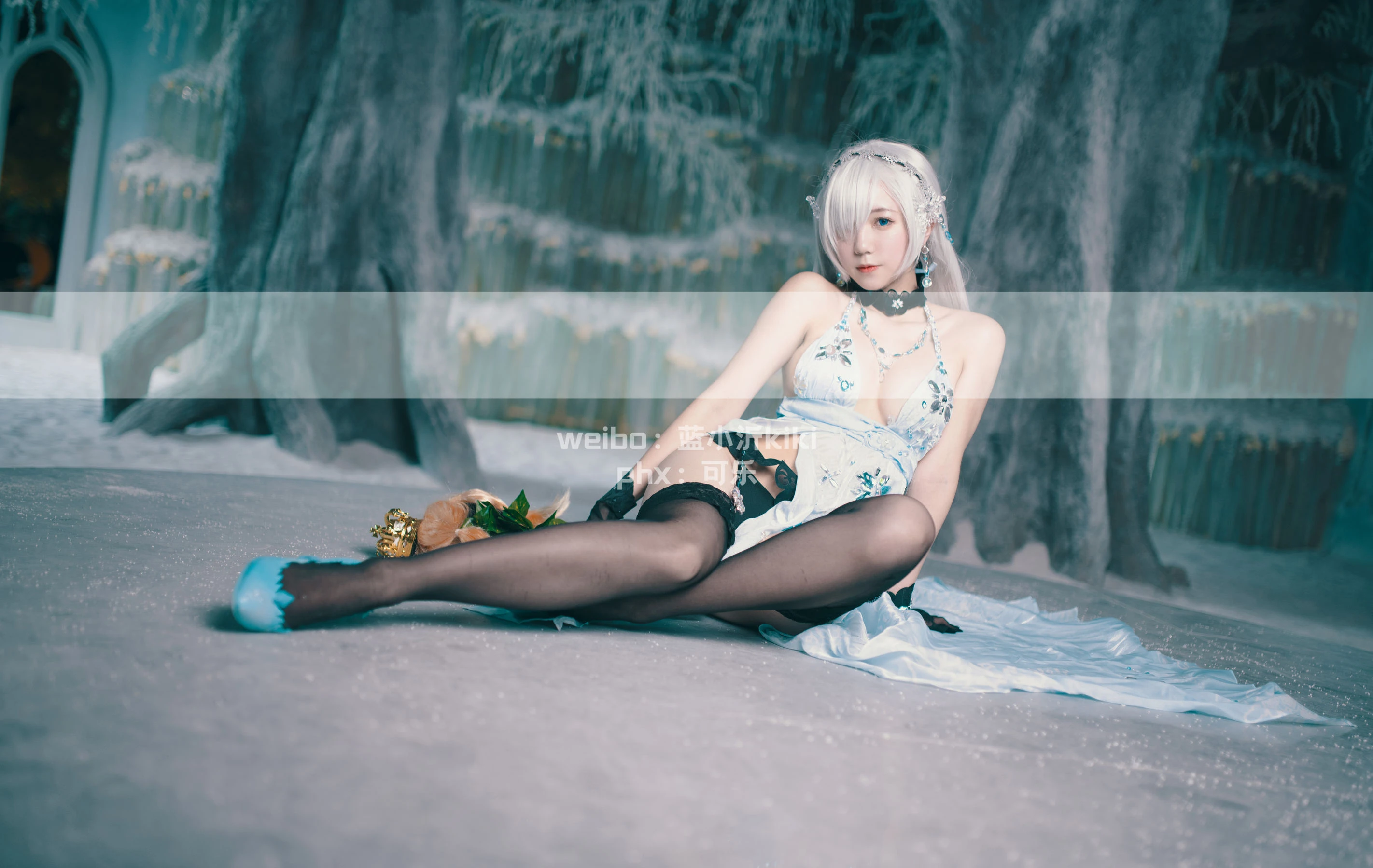 微博萌妹蓝小沂KiKi – 安娜斯塔西娅同人cos插图4