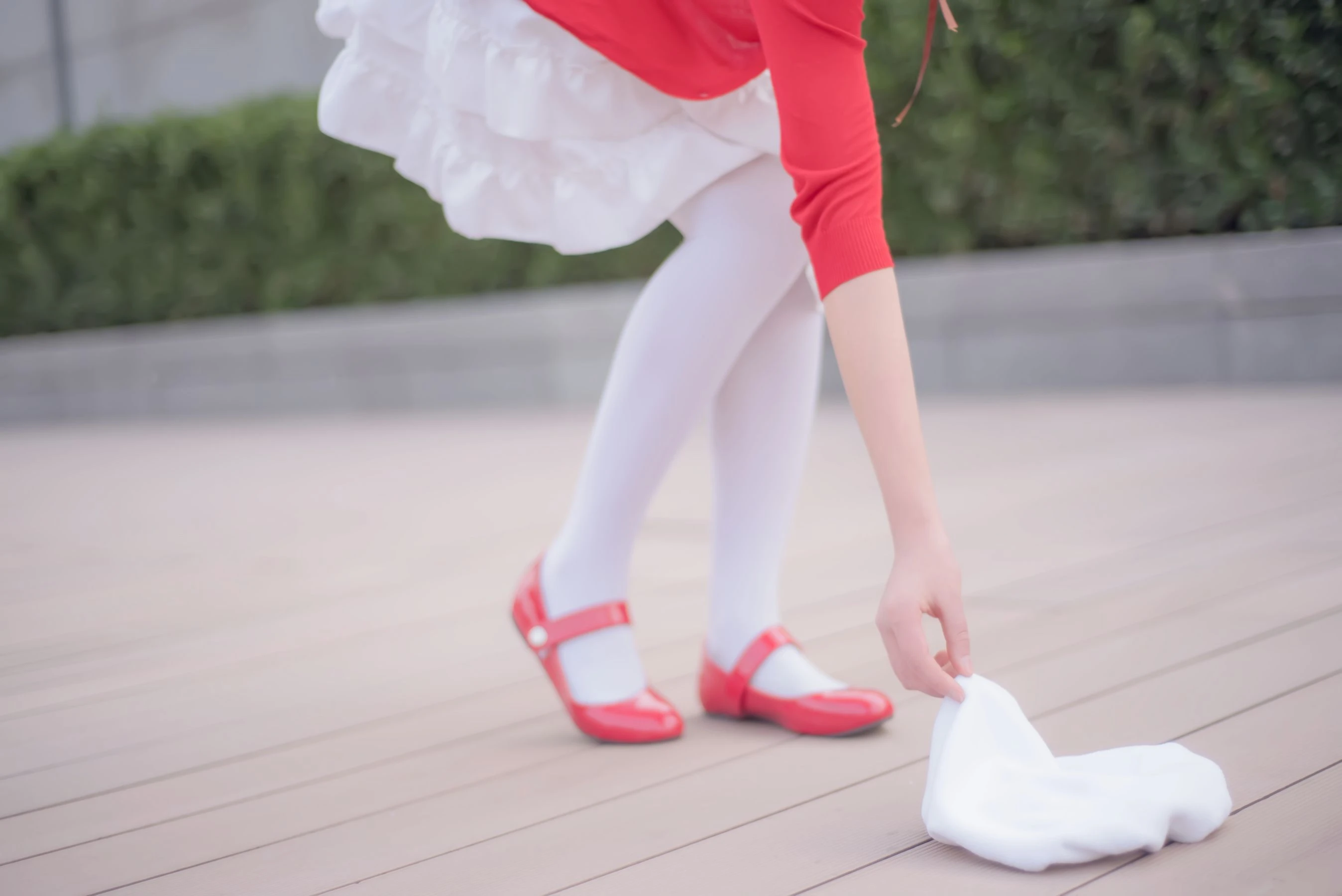 萌妹白易子教主 – 加藤惠插图2