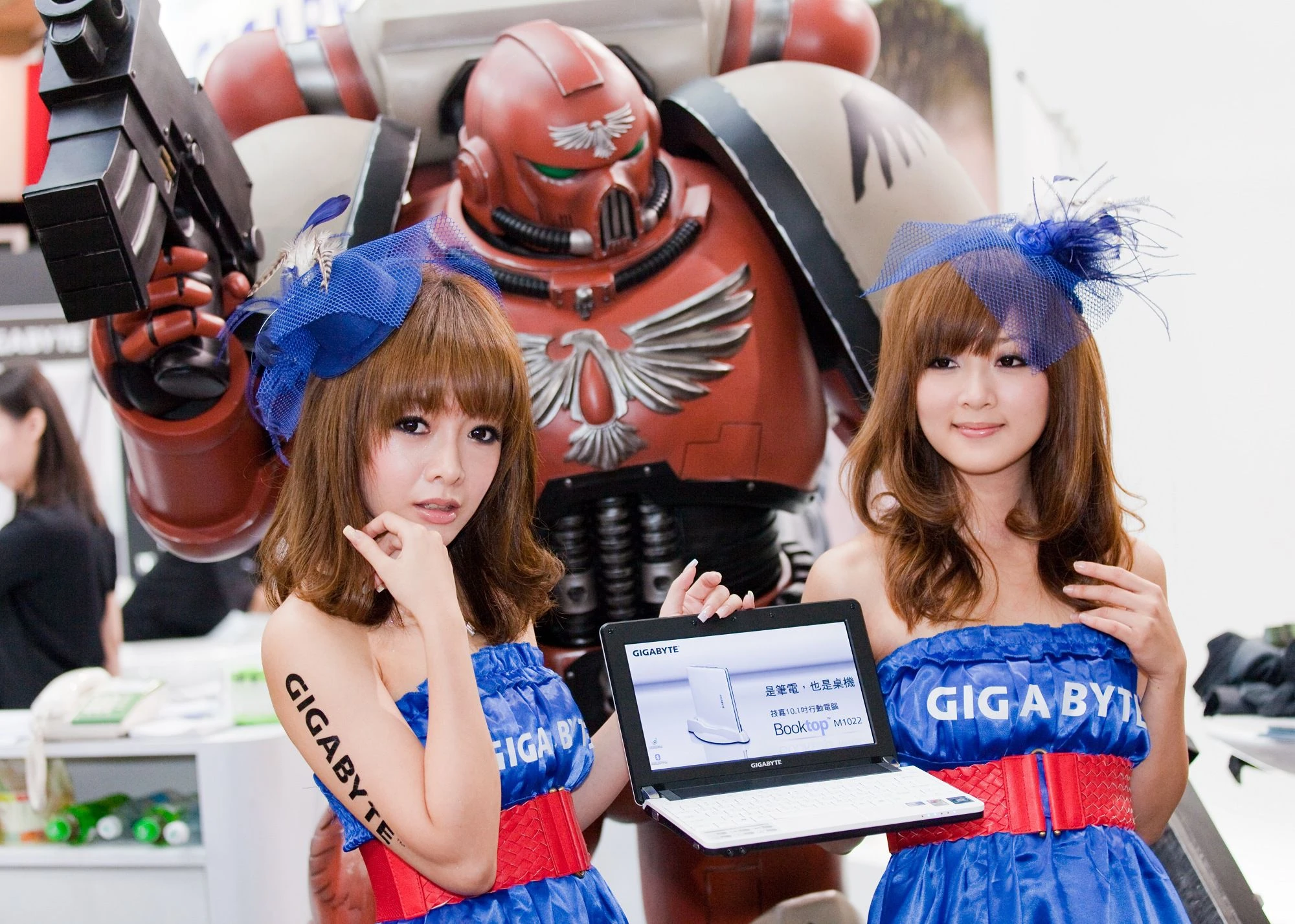 张允霏/果子MM《Show Girl 展場美女 資訊月 GIGABYTE》插图6