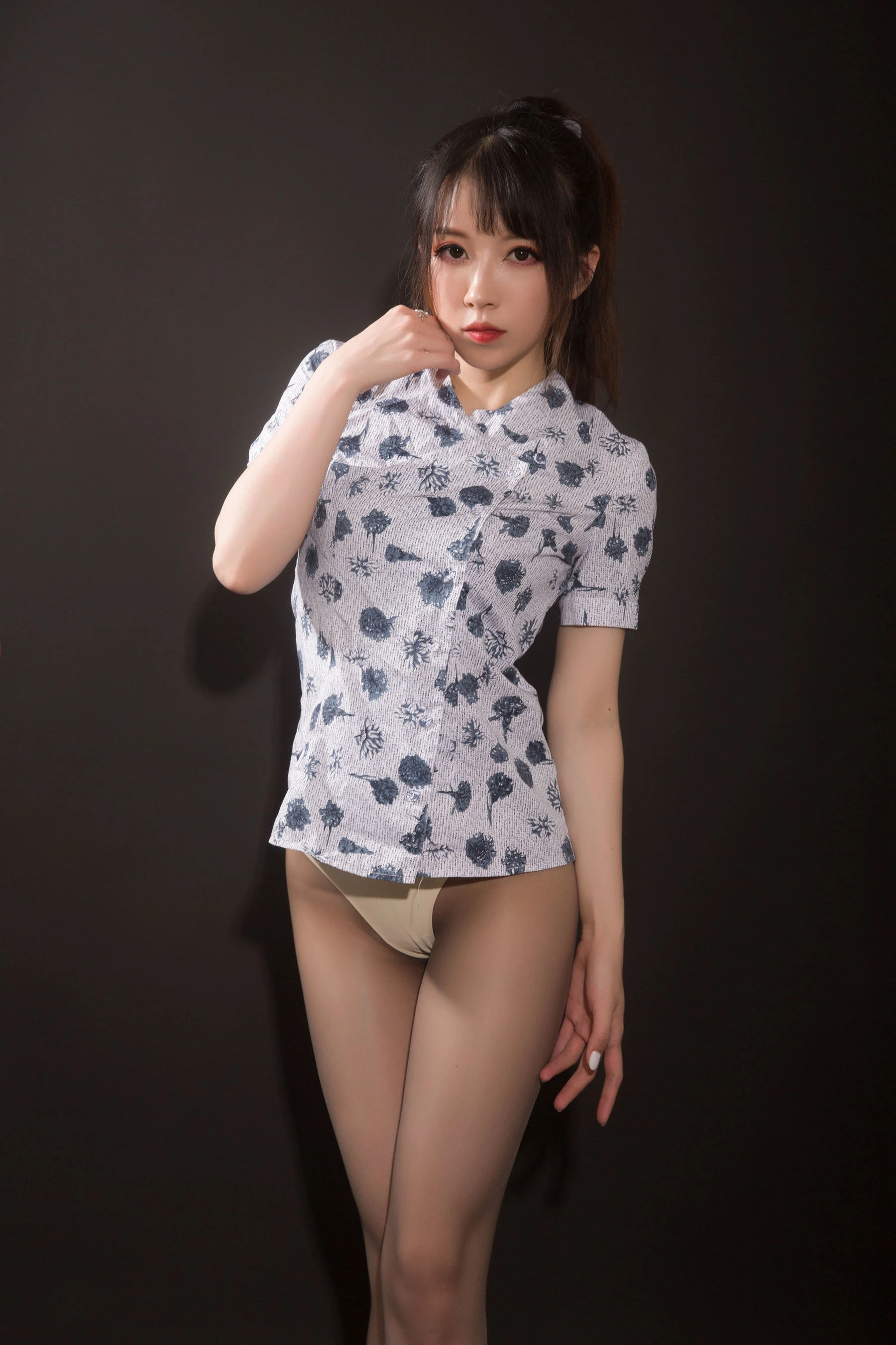 斗鱼主播小女巫露娜 – 东航棚拍插图5