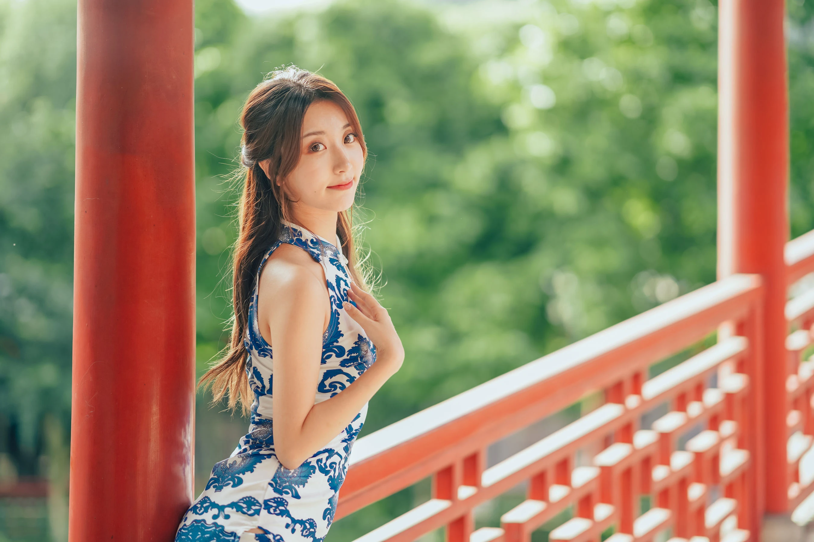 人气Coser黑川 – 青花旗袍插图5