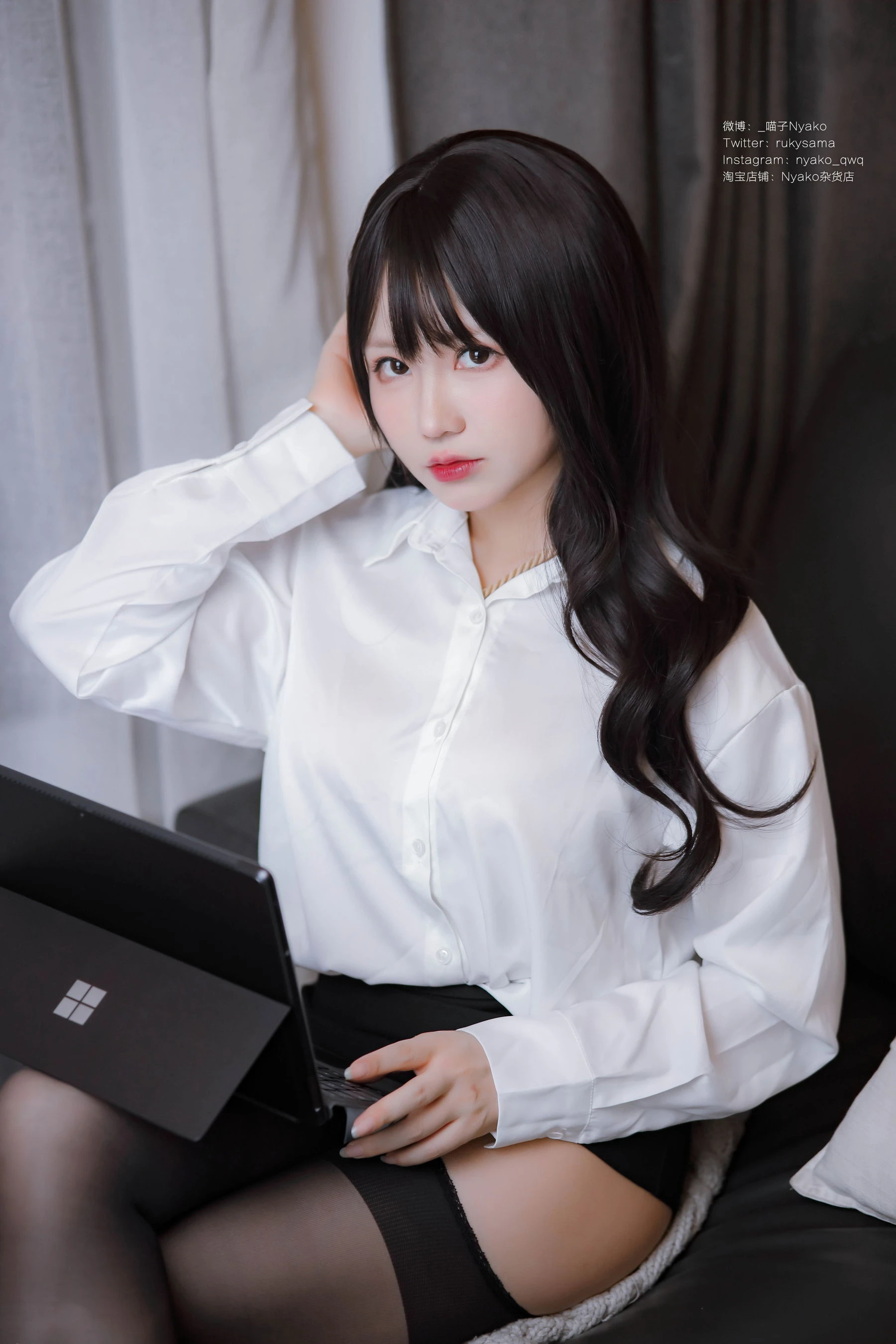 萌妹子Nyako喵子 – 隣のやばいお姉さん OL插图2