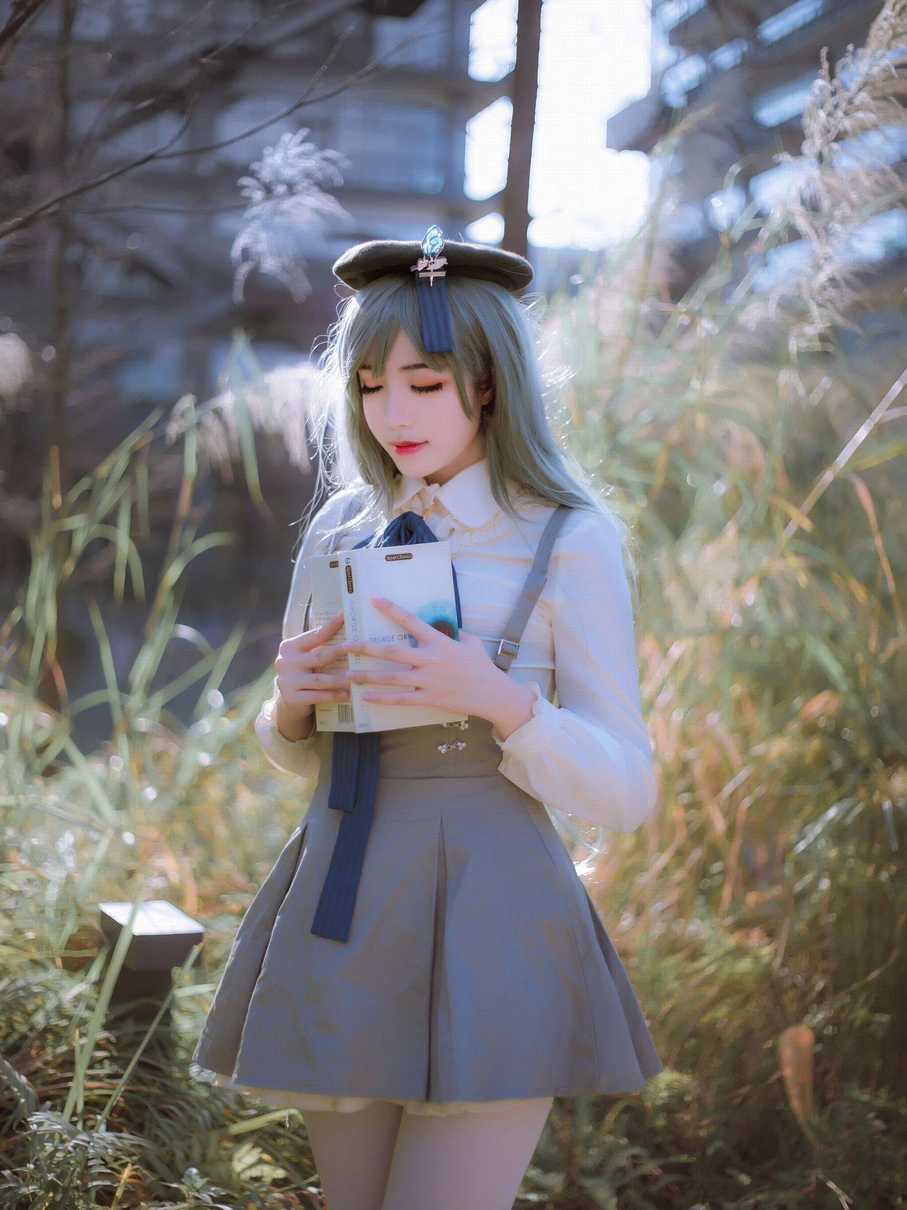 塔塔_Lo1iTa图集 – 三号写真本插图1