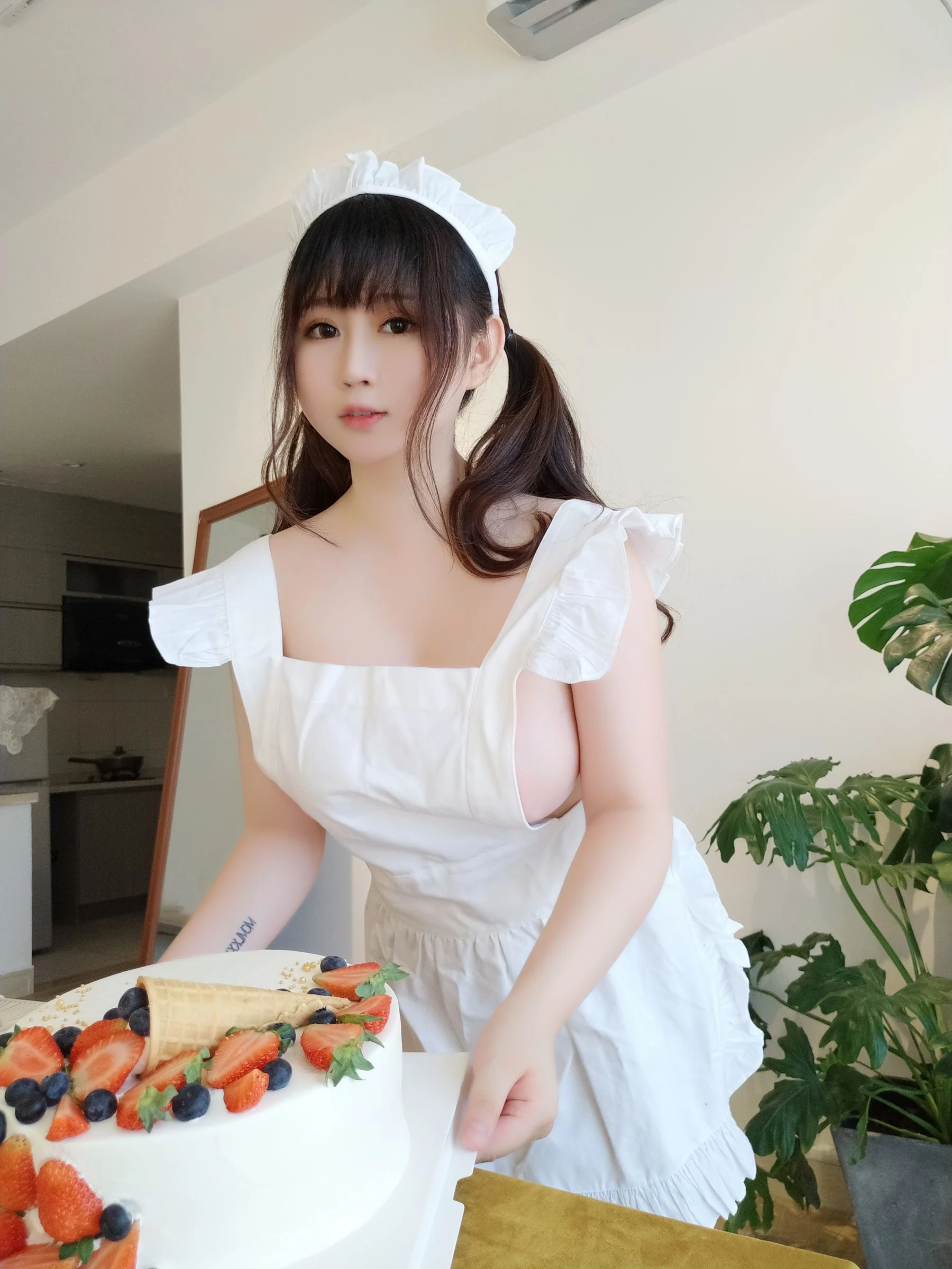 蜜桃少女是依酱呀 – 小厨娘插图4