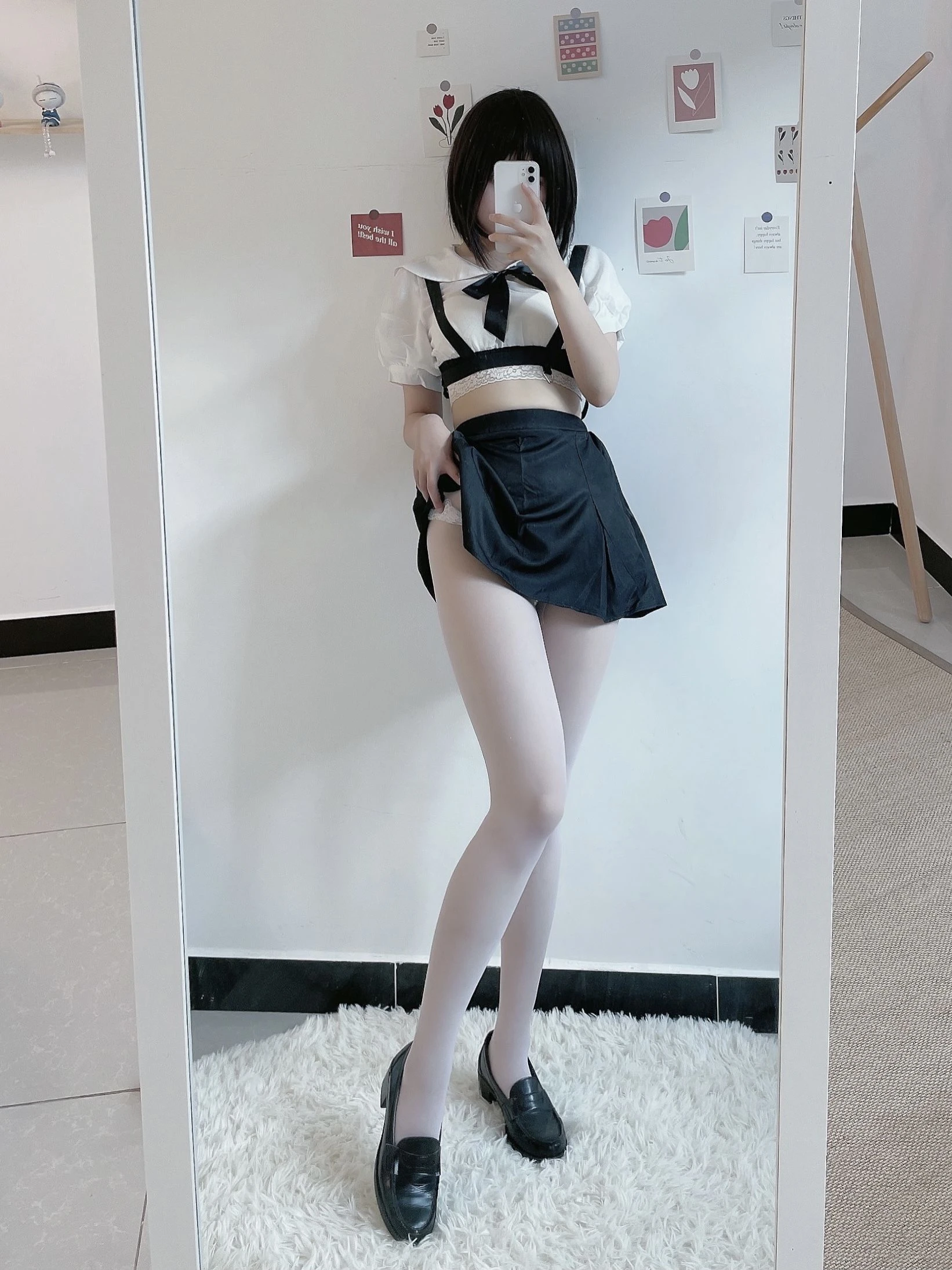 动漫博主田璐璐 – 白丝短裙|图集秀