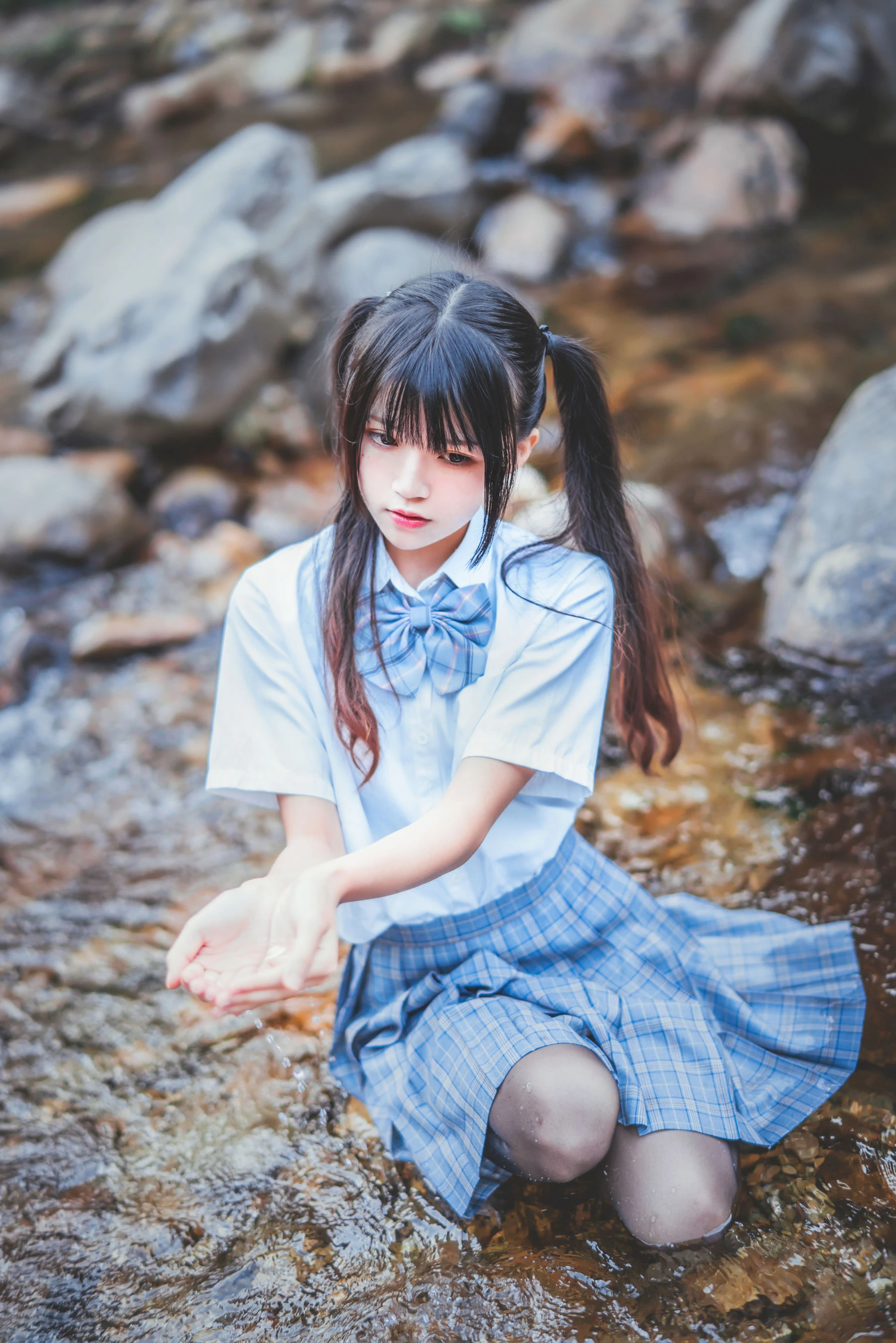 桜桃喵《校服少女COSPLAY湿身系列》插图5