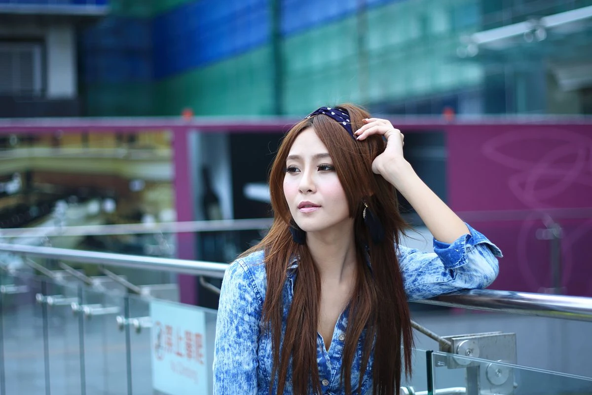 Winnie小雪/庄咏惠《捷运南港站.南港火车站外拍》插图3