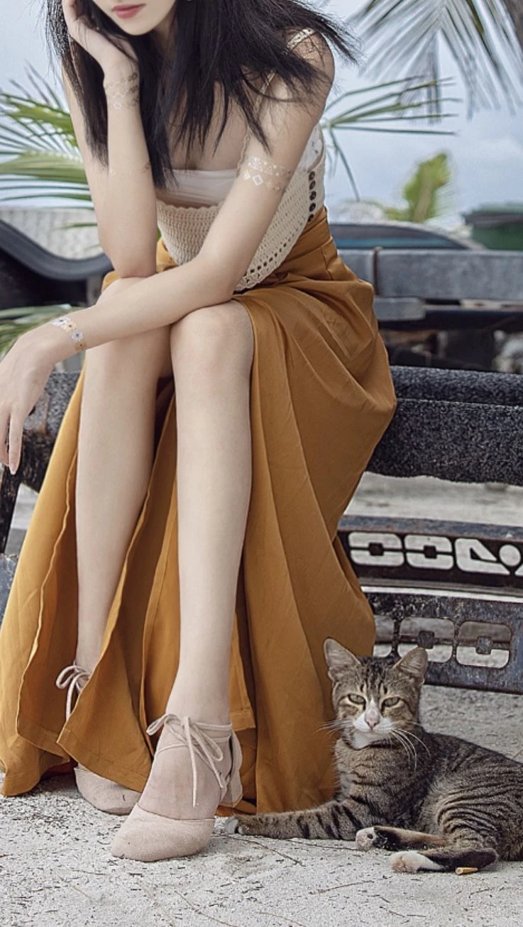 动漫博主南桃Momoko – 黄裤插图1