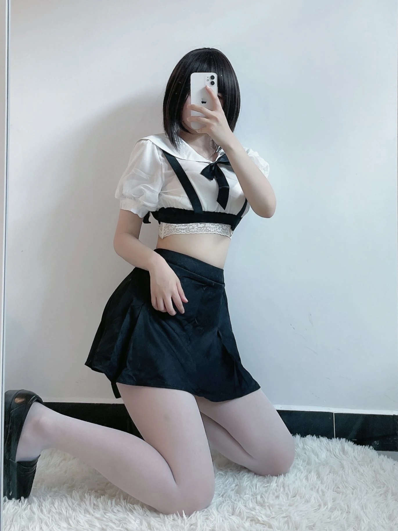 动漫博主田璐璐 – 白丝短裙插图5