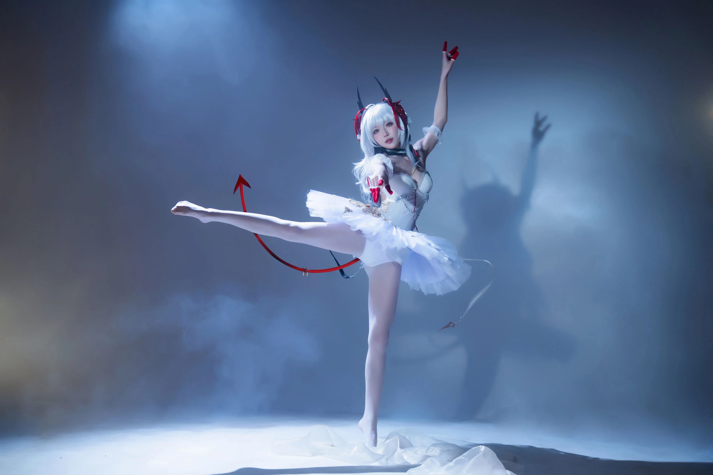 动漫博主阿包也是兔娘 – 明日方舟 芭蕾插图2