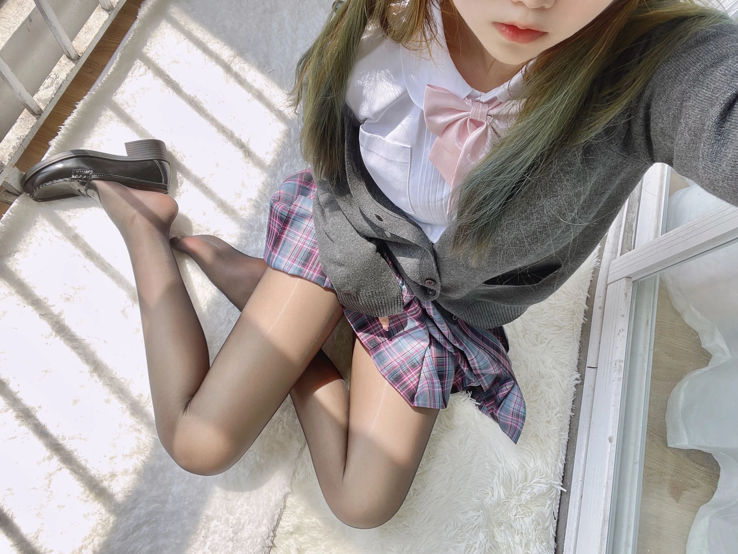 eloise软软 – JK黑丝|图集秀