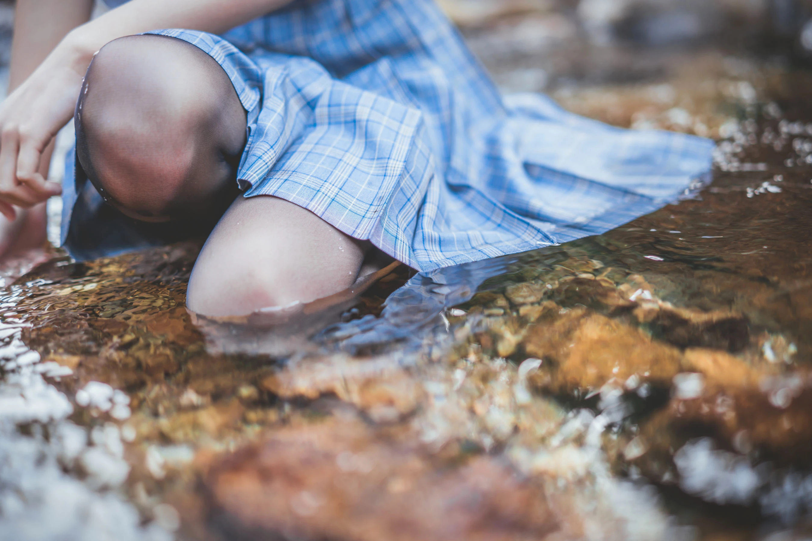 桜桃喵《校服少女COSPLAY湿身系列》插图4