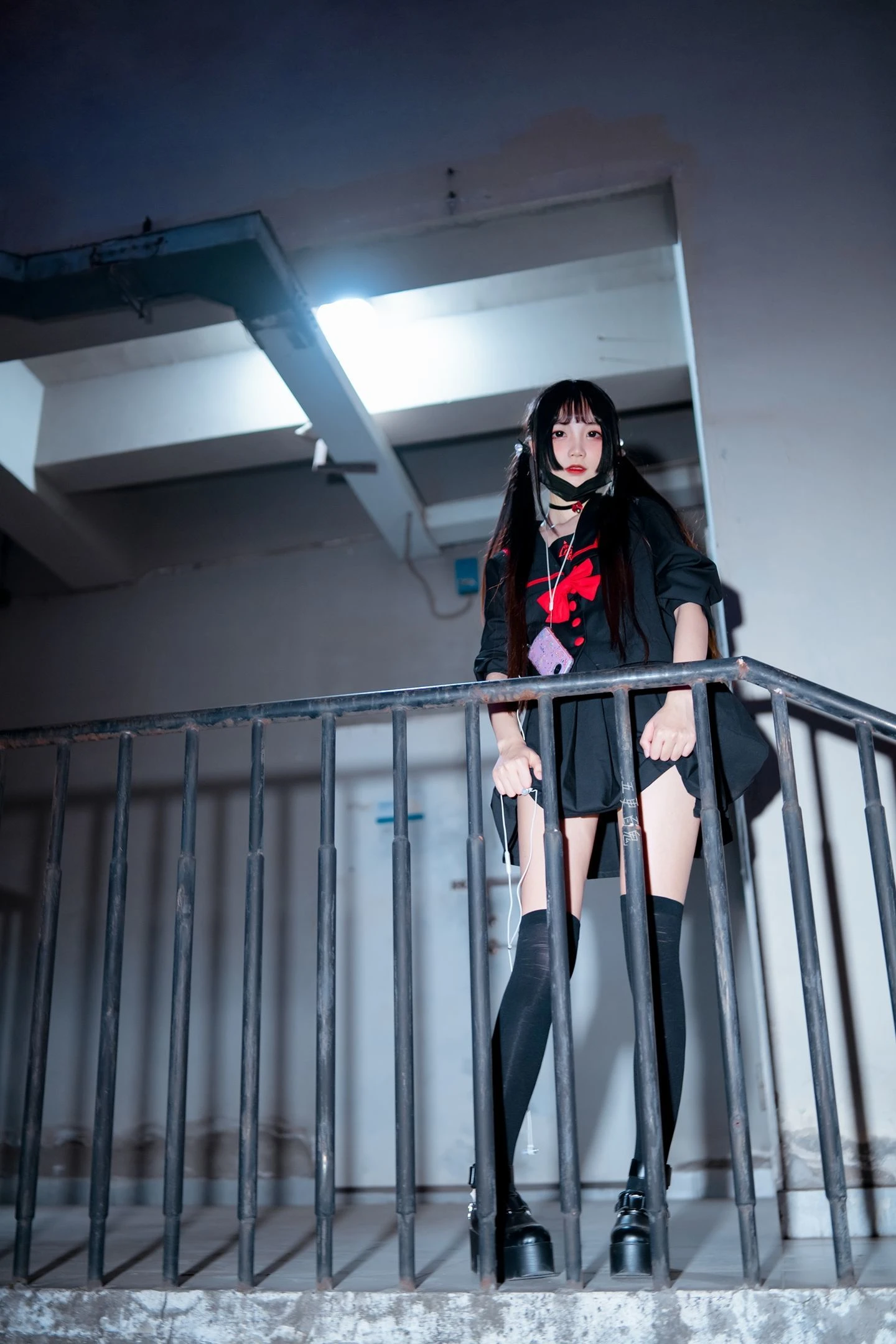 清纯少女五更百鬼 制服插图2