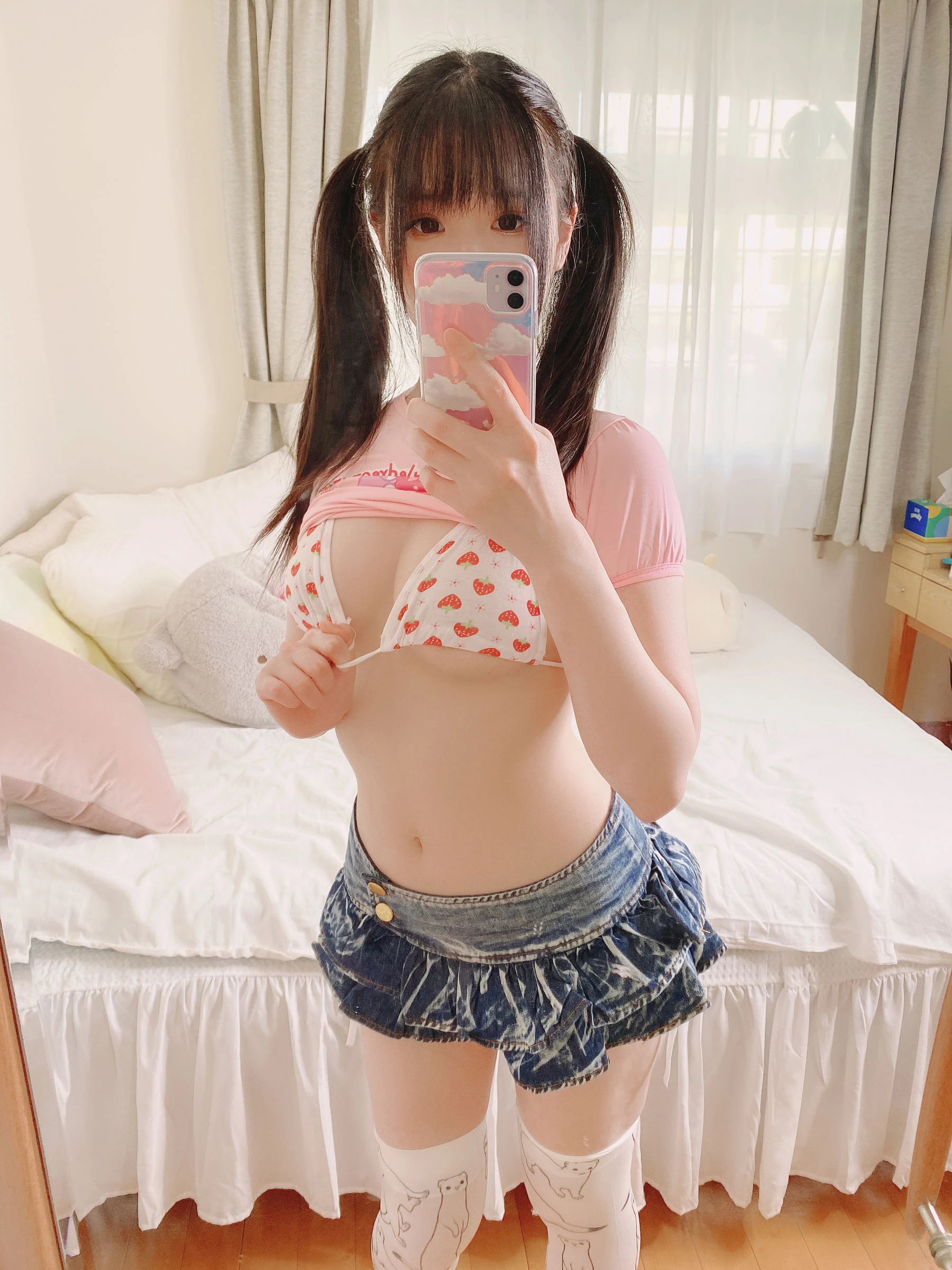 微博妹纸霜月shimo – 女児服着てみた插图1