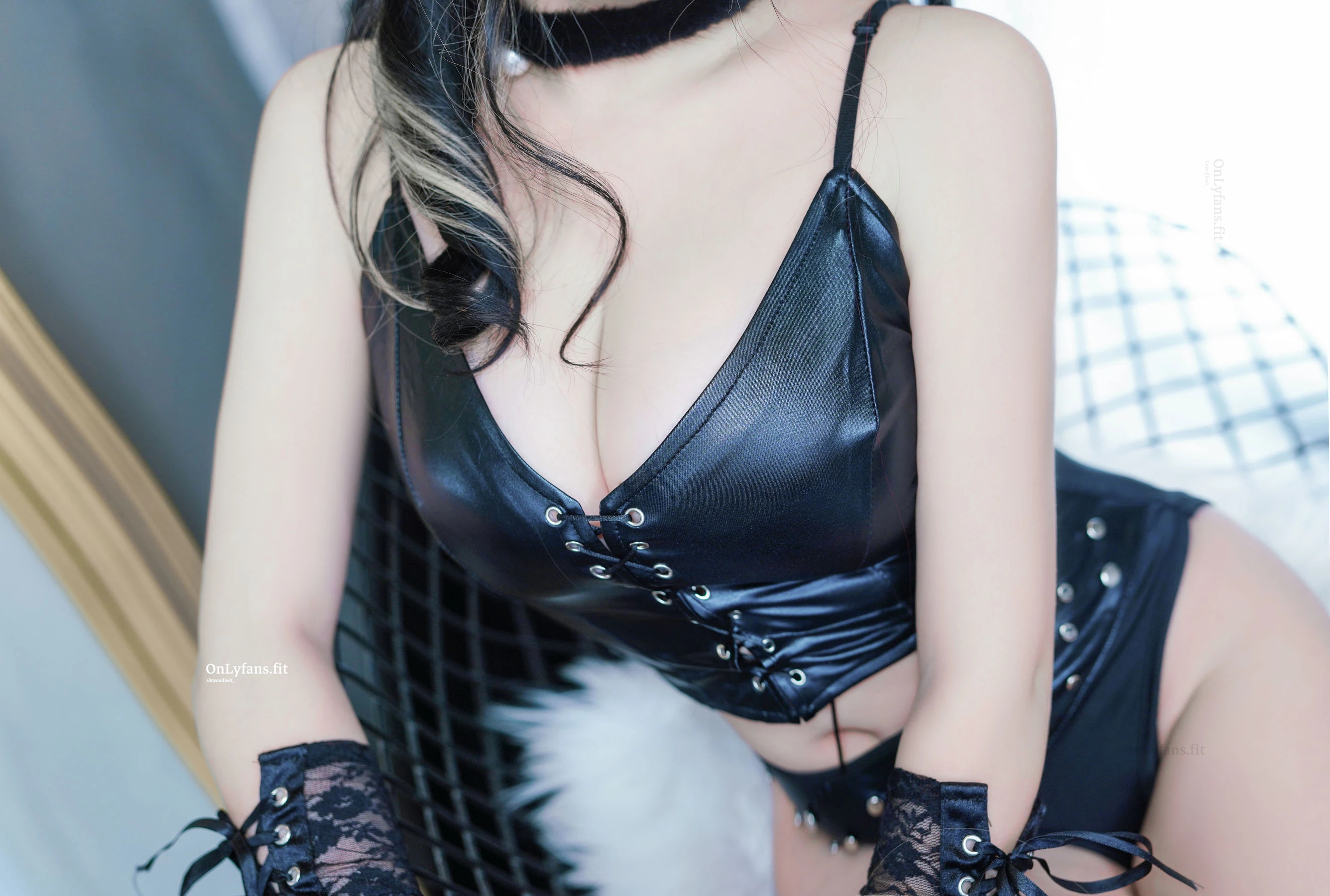 动漫博主恩田直幸 – 皮衣小狼插图4