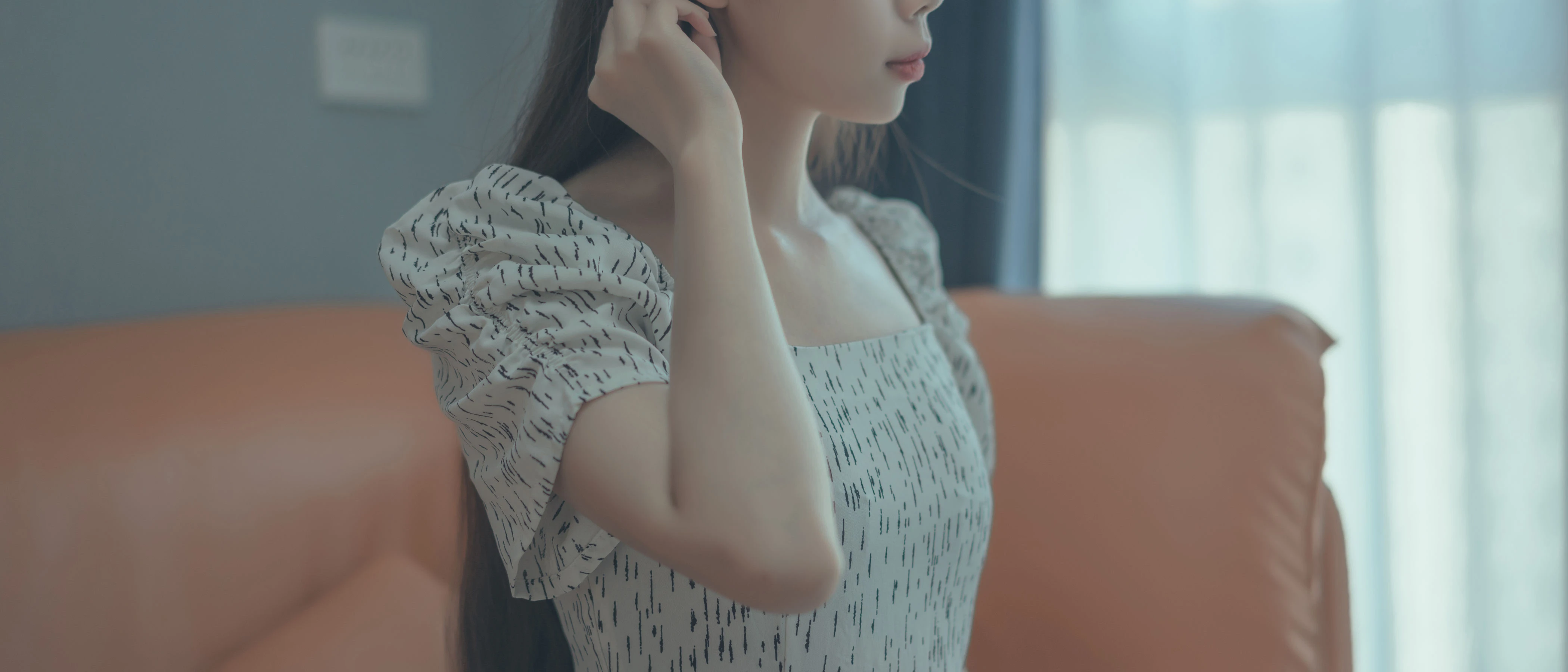 杏仁曲奇 – 反差表姐插图1