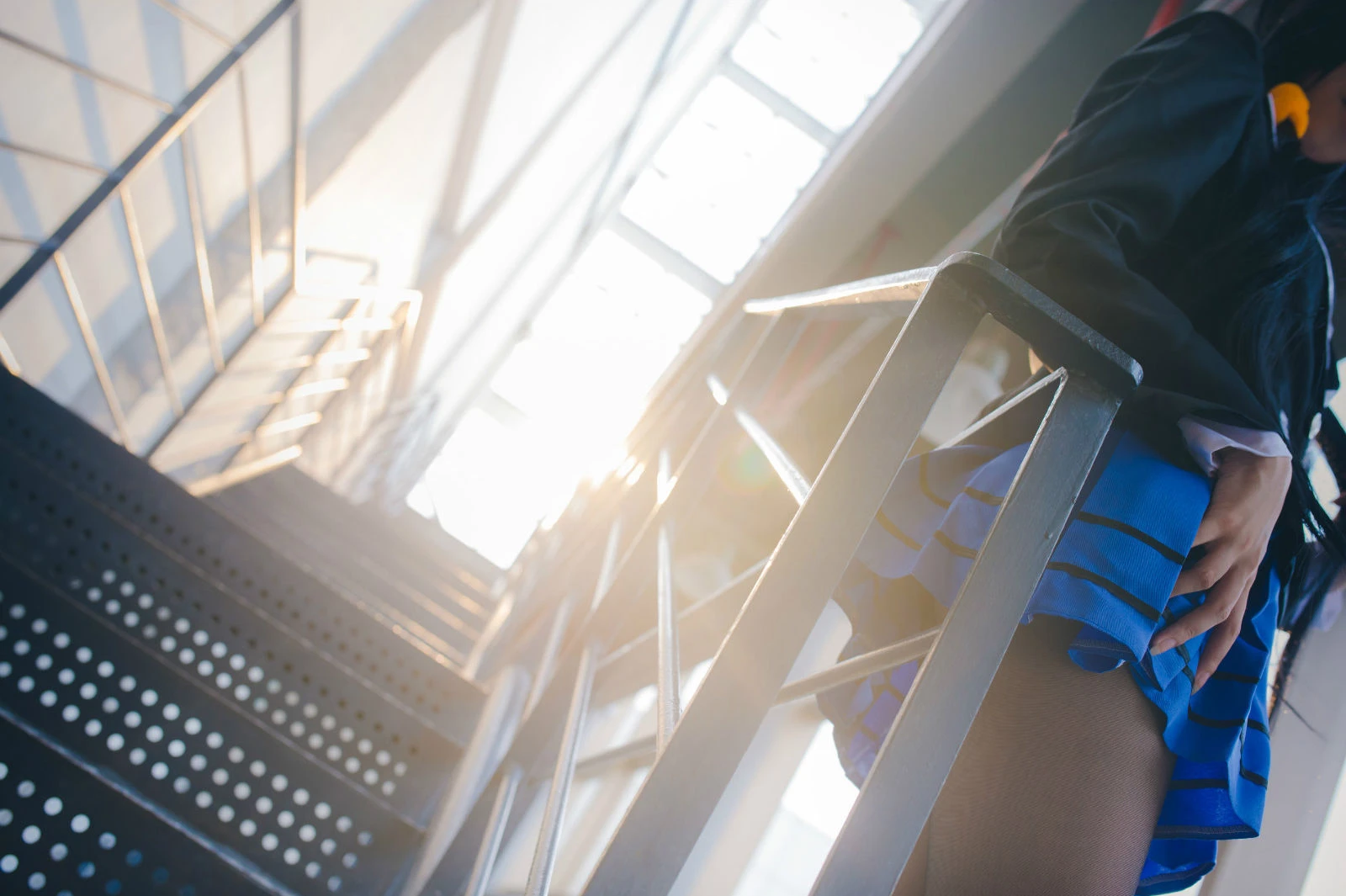 长腿Coser青青子Js – 狂三校服插图2