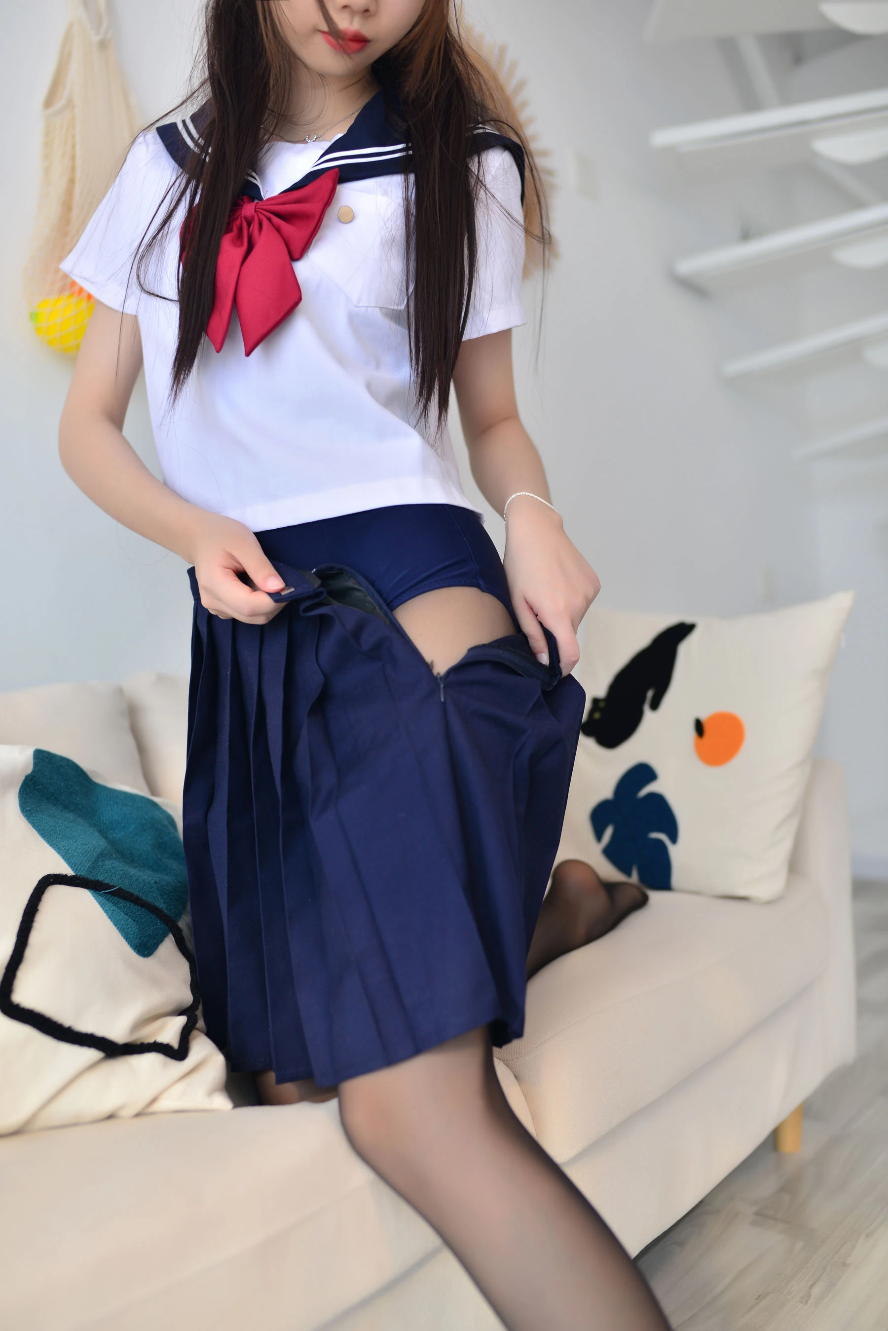 Cos小姐姐雪琪 – 黑丝JK死库水插图6