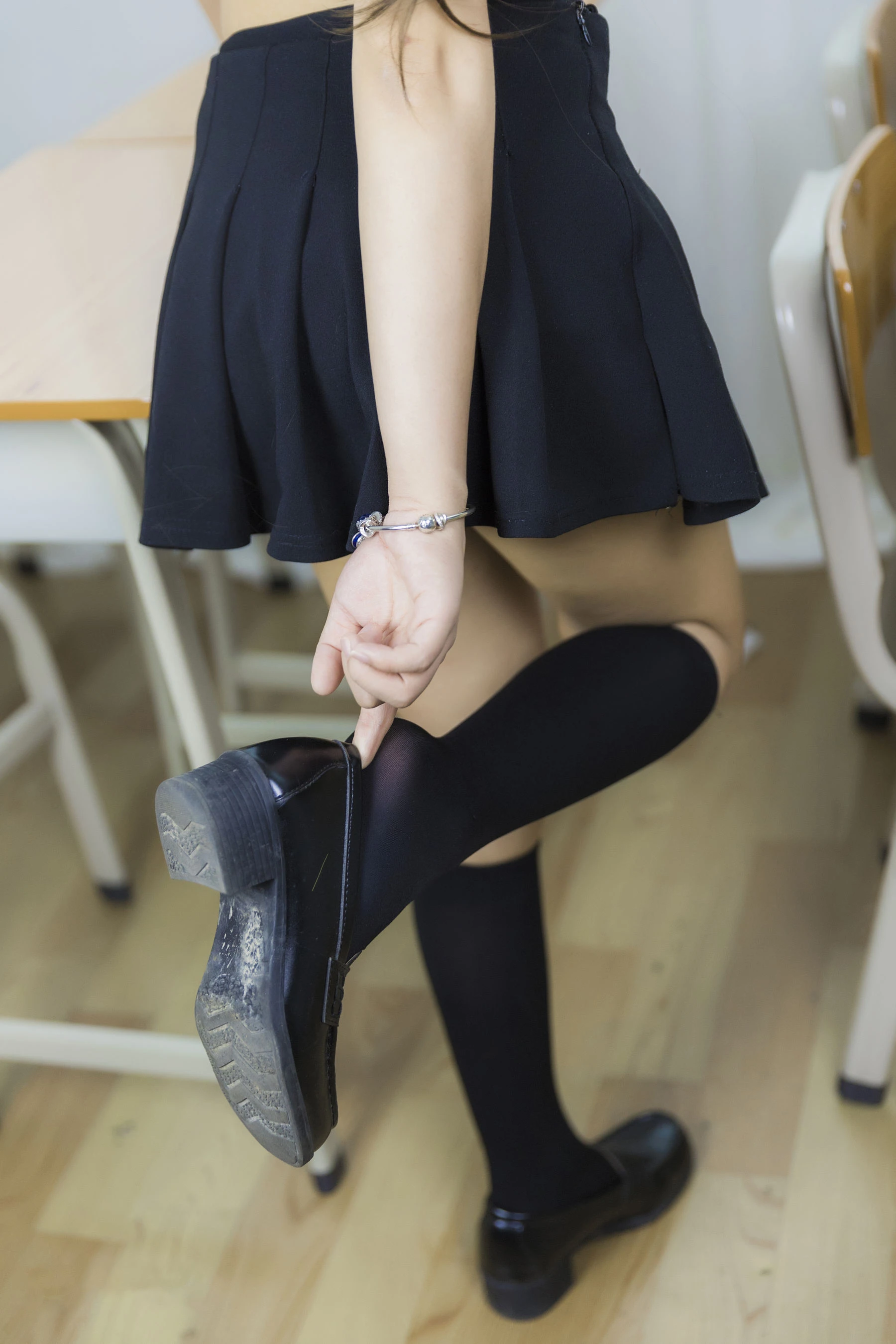 二次元妹子抱走莫子aa 等你下课插图6