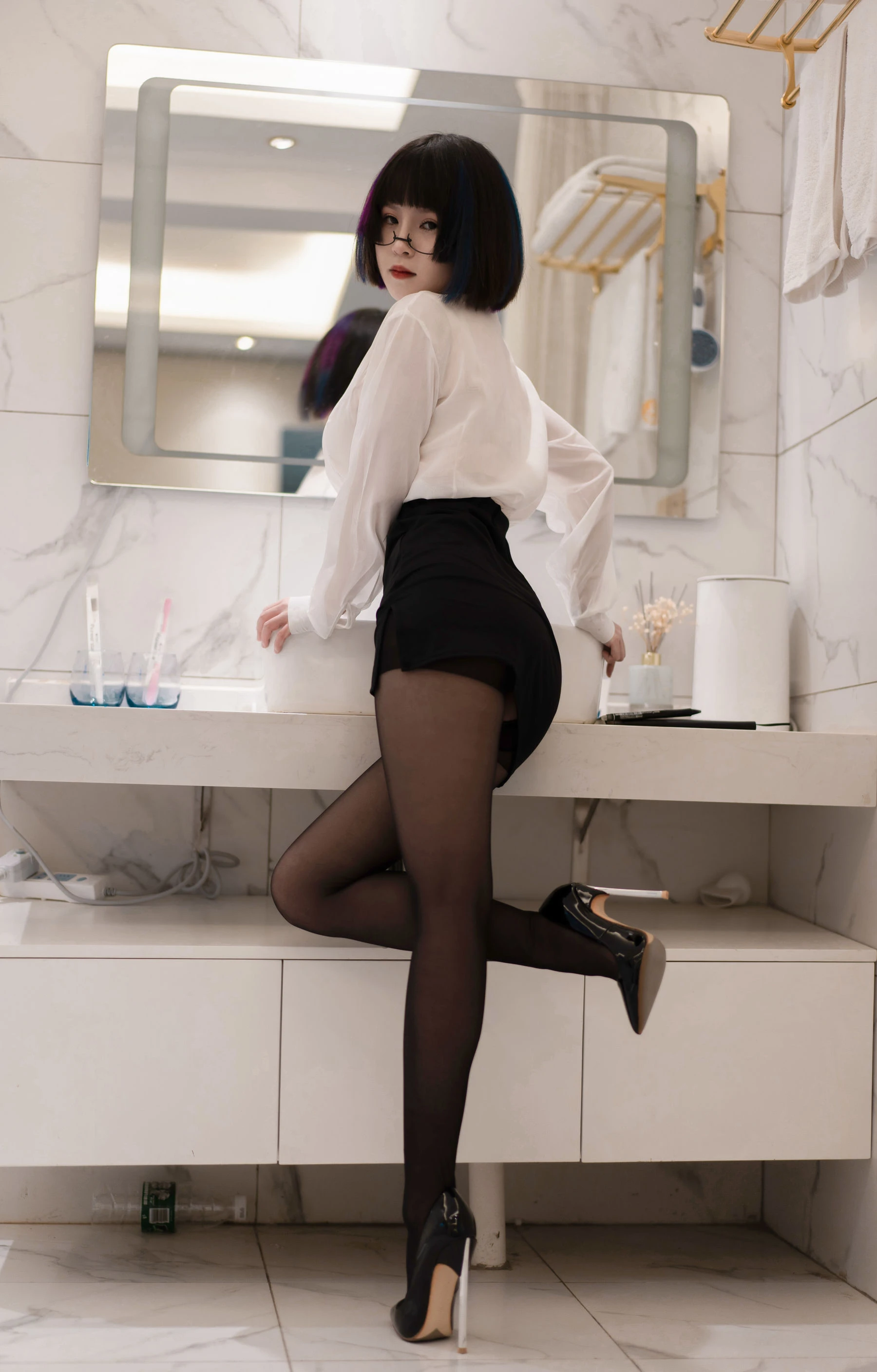 美少女晕崽 – 迷情小秘插图5