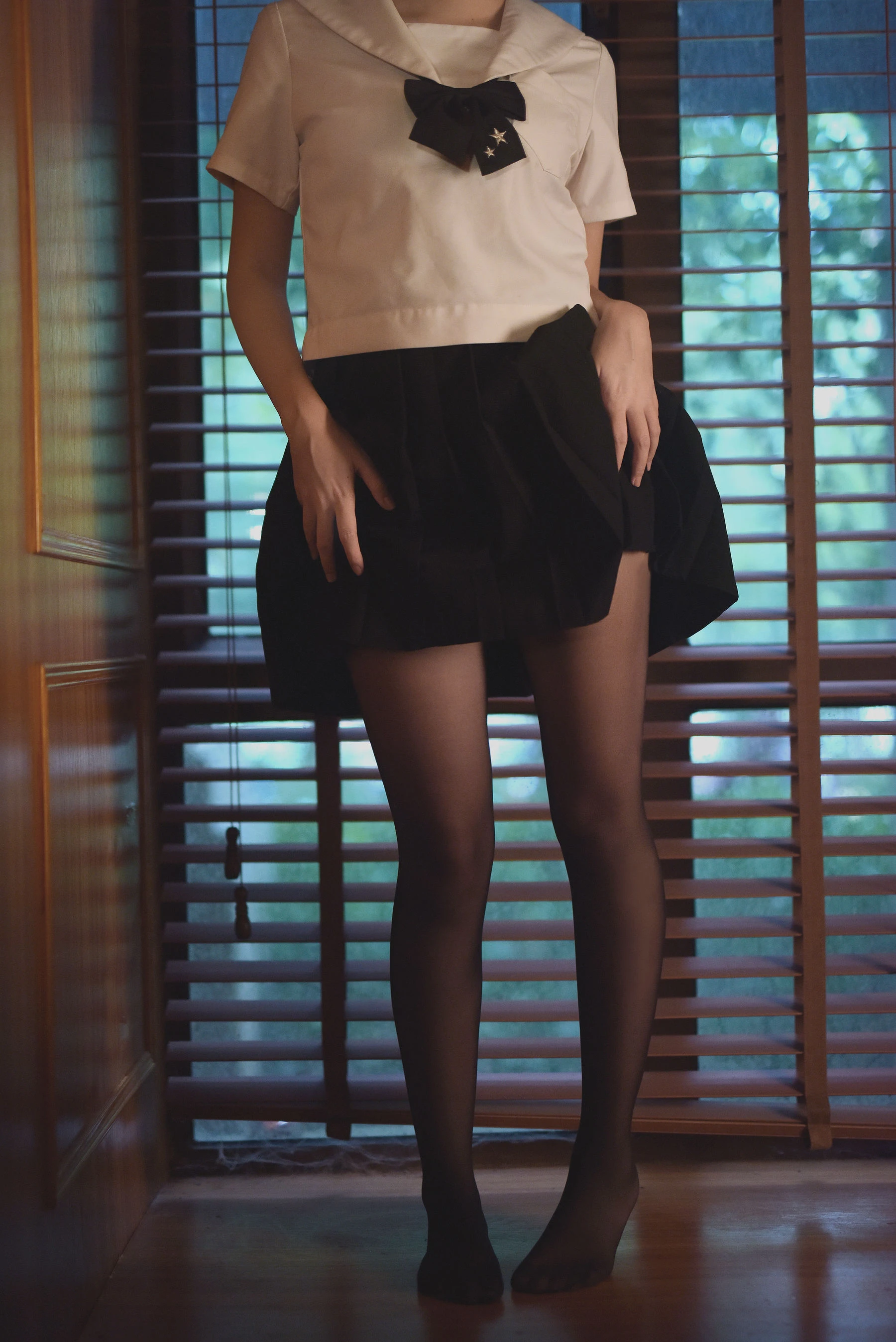 人气Coser二佐Nisa – 黑丝JK私房插图4