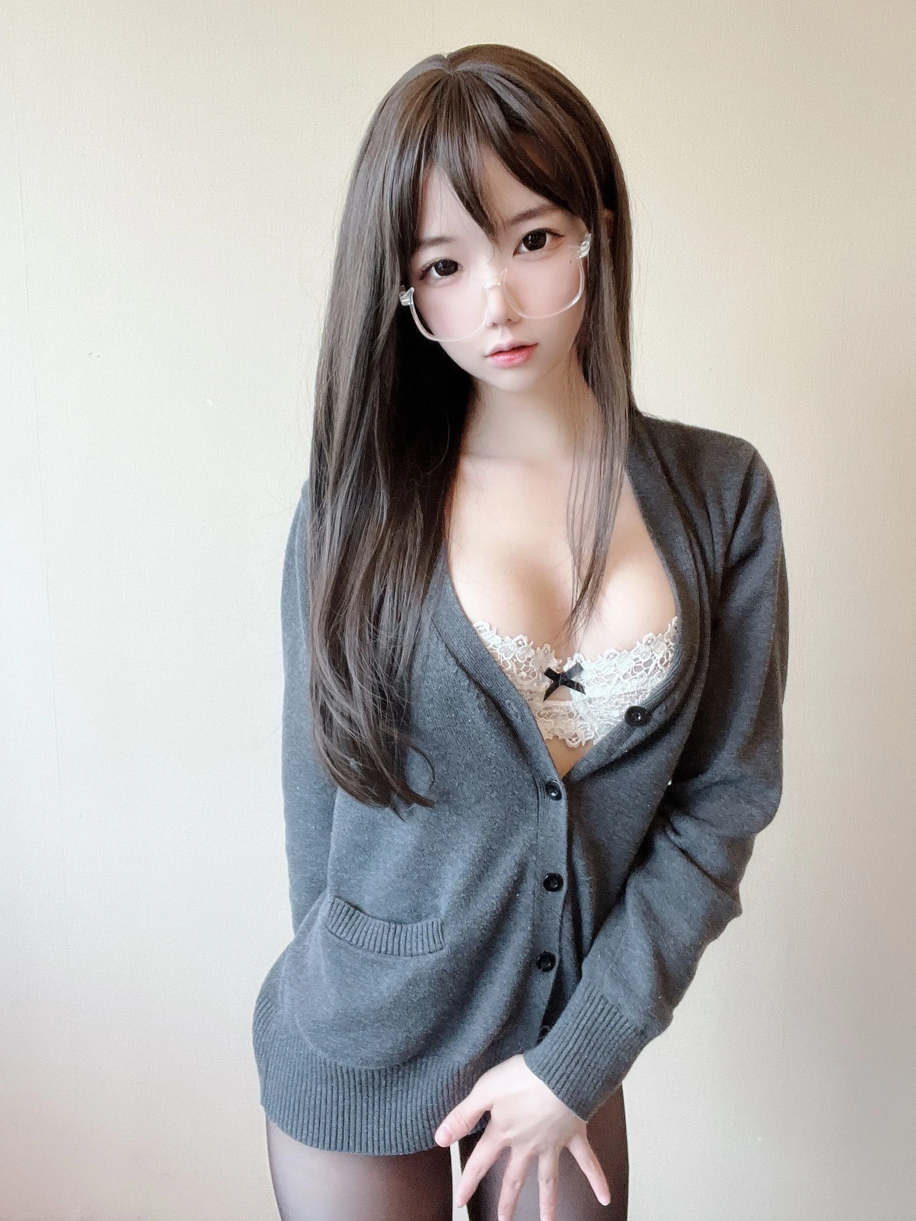 莉犬酱 – 黑丝白蕾丝插图4