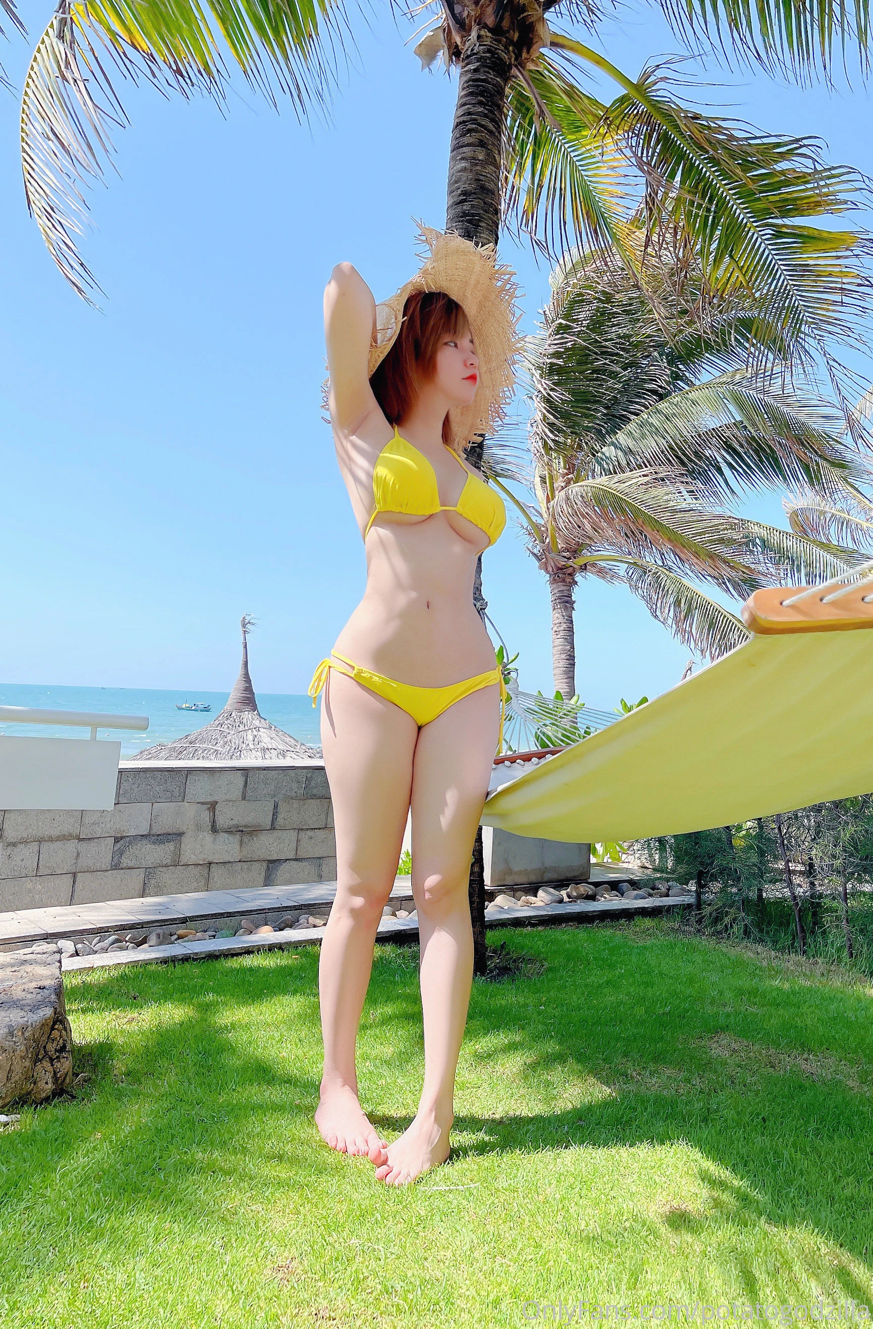 Coser小姐姐Potato Godzilla – Yellow Bikini插图5