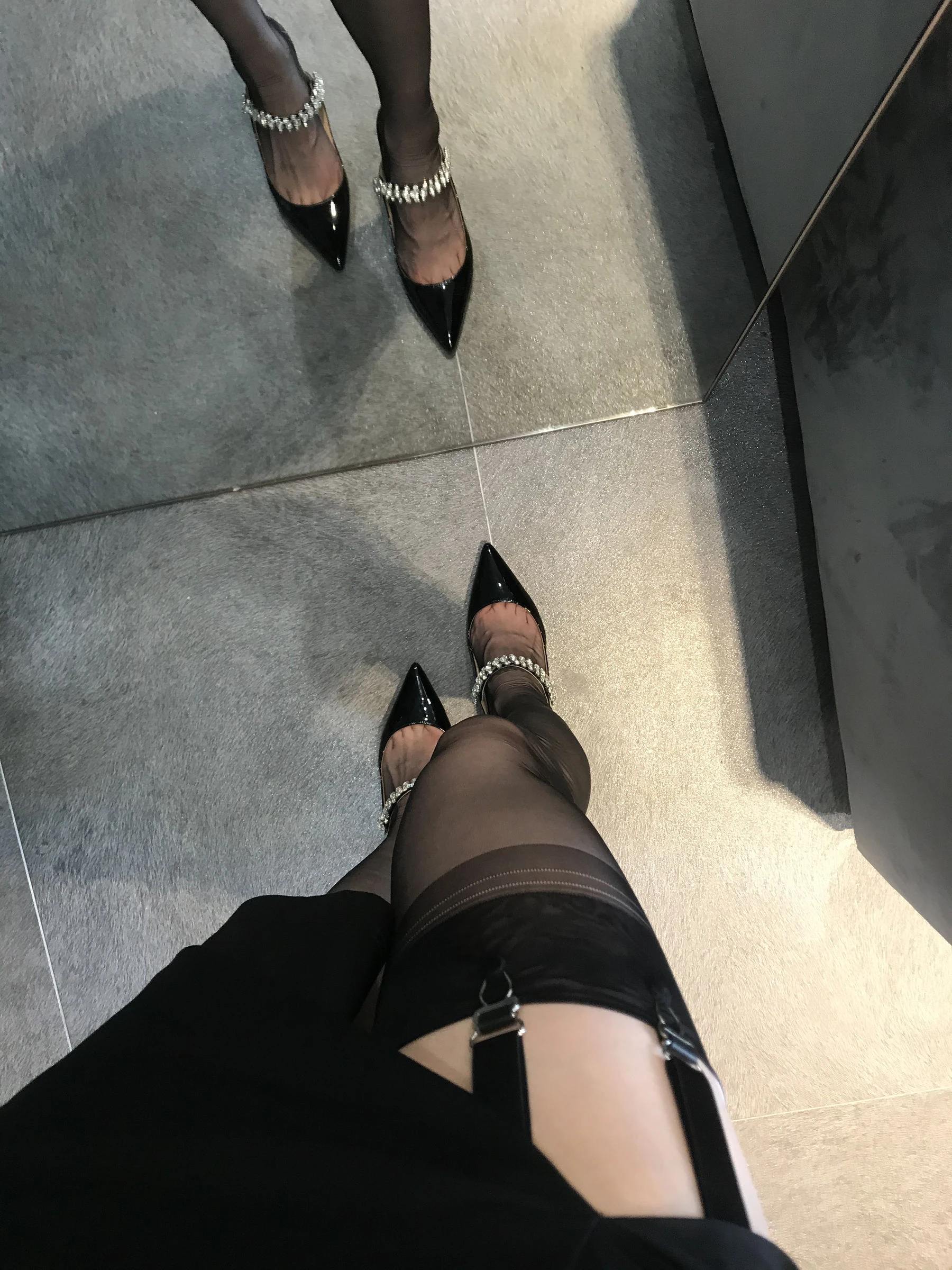 丝足博主麋鹿_Monroe 2020.07.12 黑色吊袜插图3