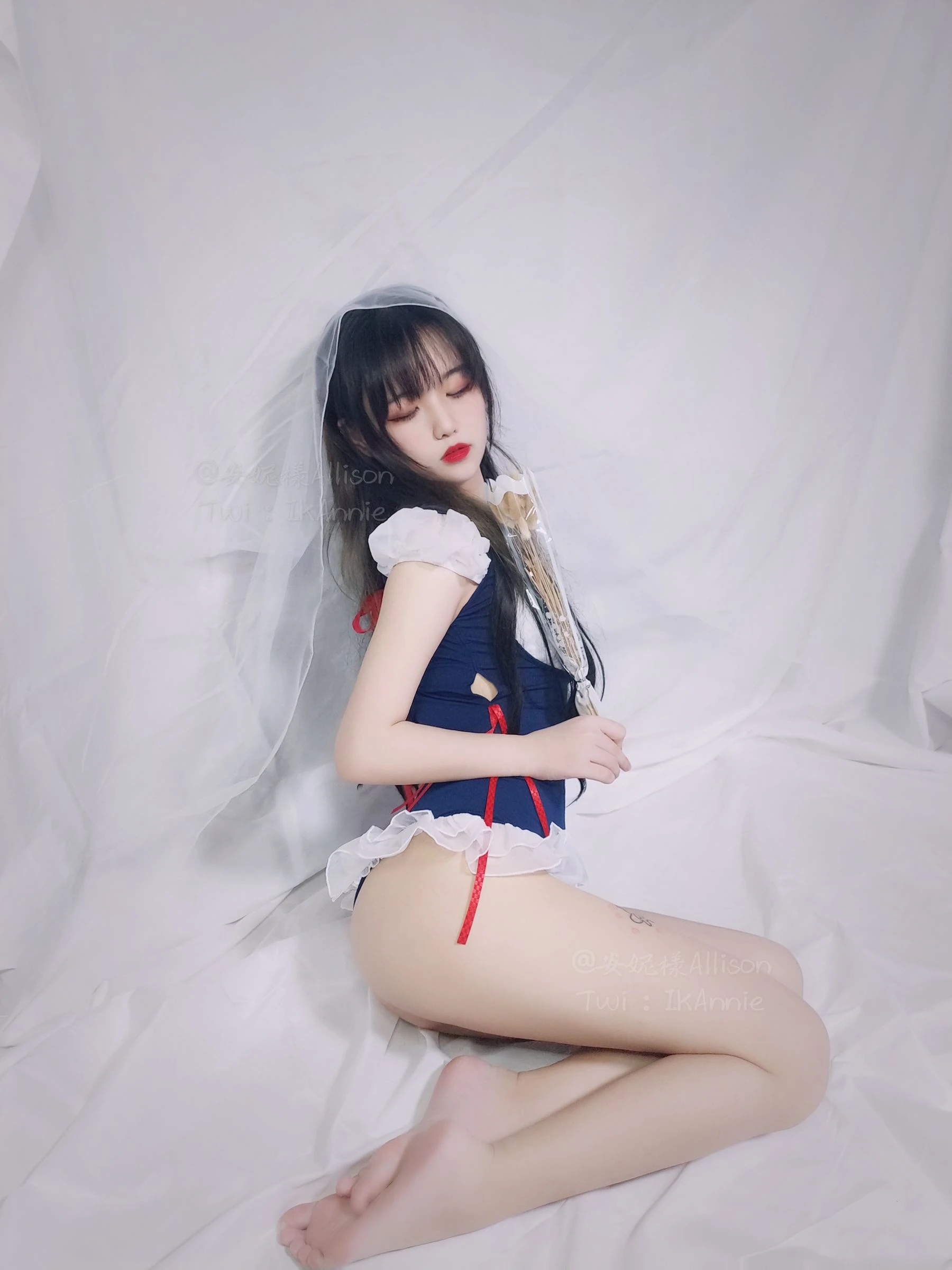 安妮 – 白雪姬泳装插图1