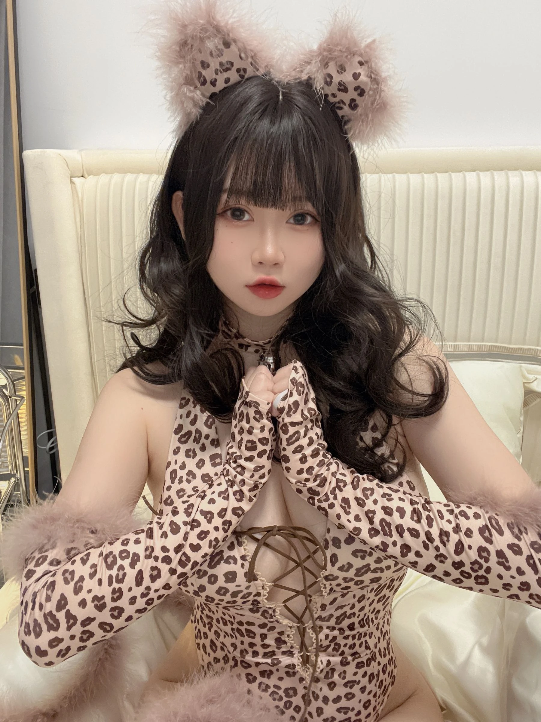 蜜桃少女是依酱呀 – 豹女插图7