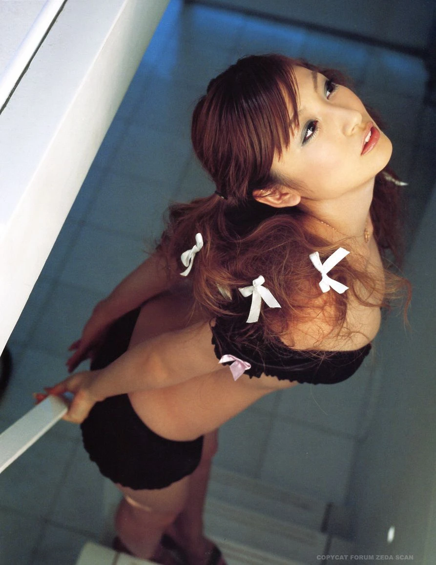 Yoko Kumada 熊田曜子《Dress Up Doll 》插图3