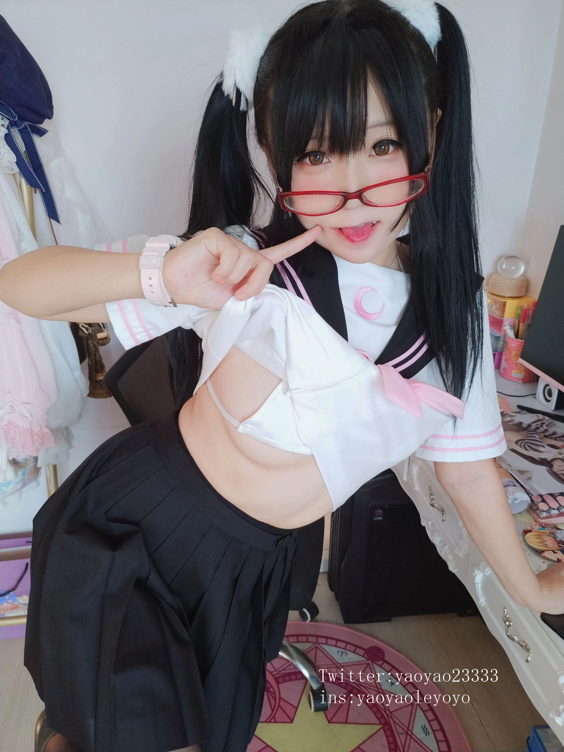 萌妹子Coser摇摇乐yoyo – 黑丝小恶魔插图1