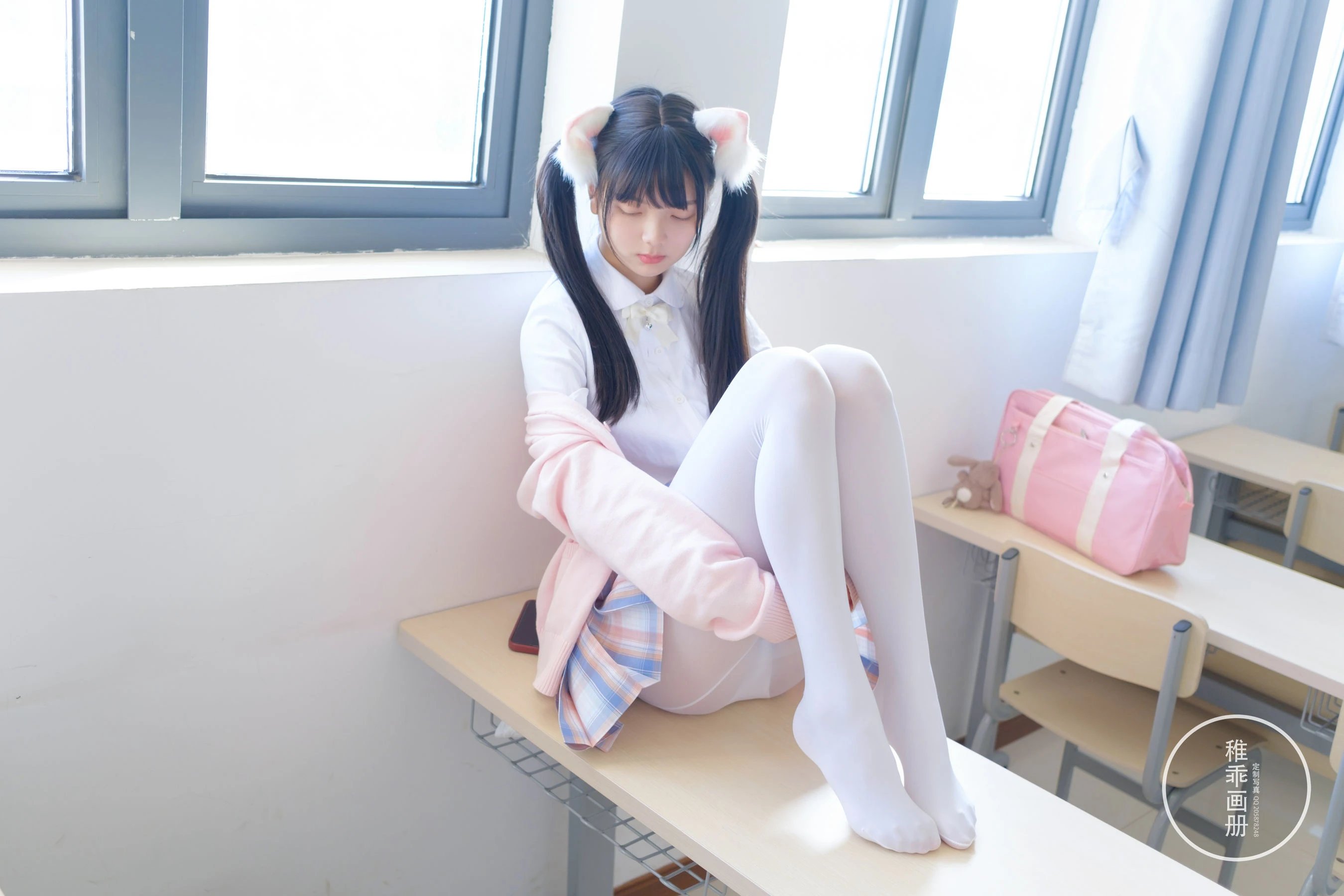 柴系小乖(稚乖画册) – 夜夜 80D 白丝JK插图7