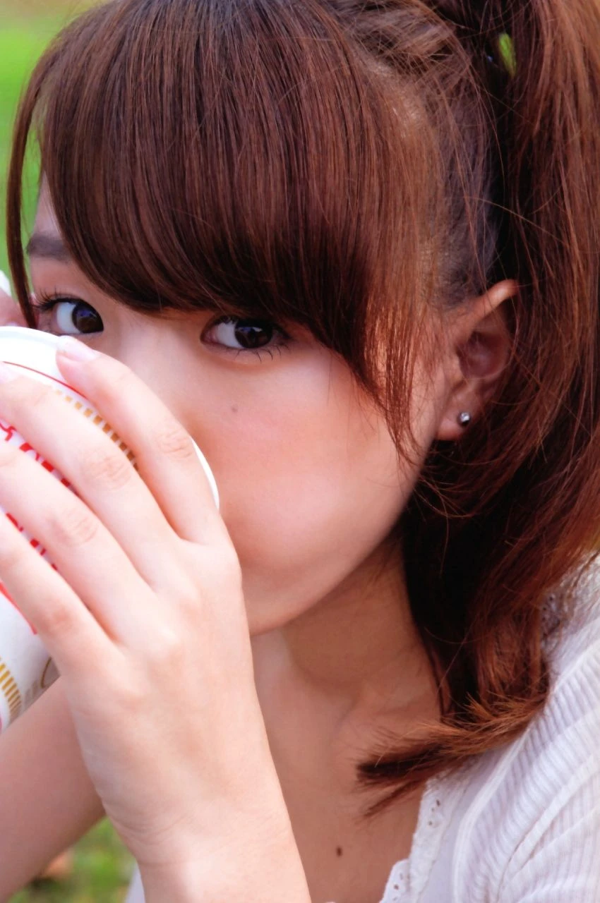 篠崎愛 『Love Scenes』 写真集插图2