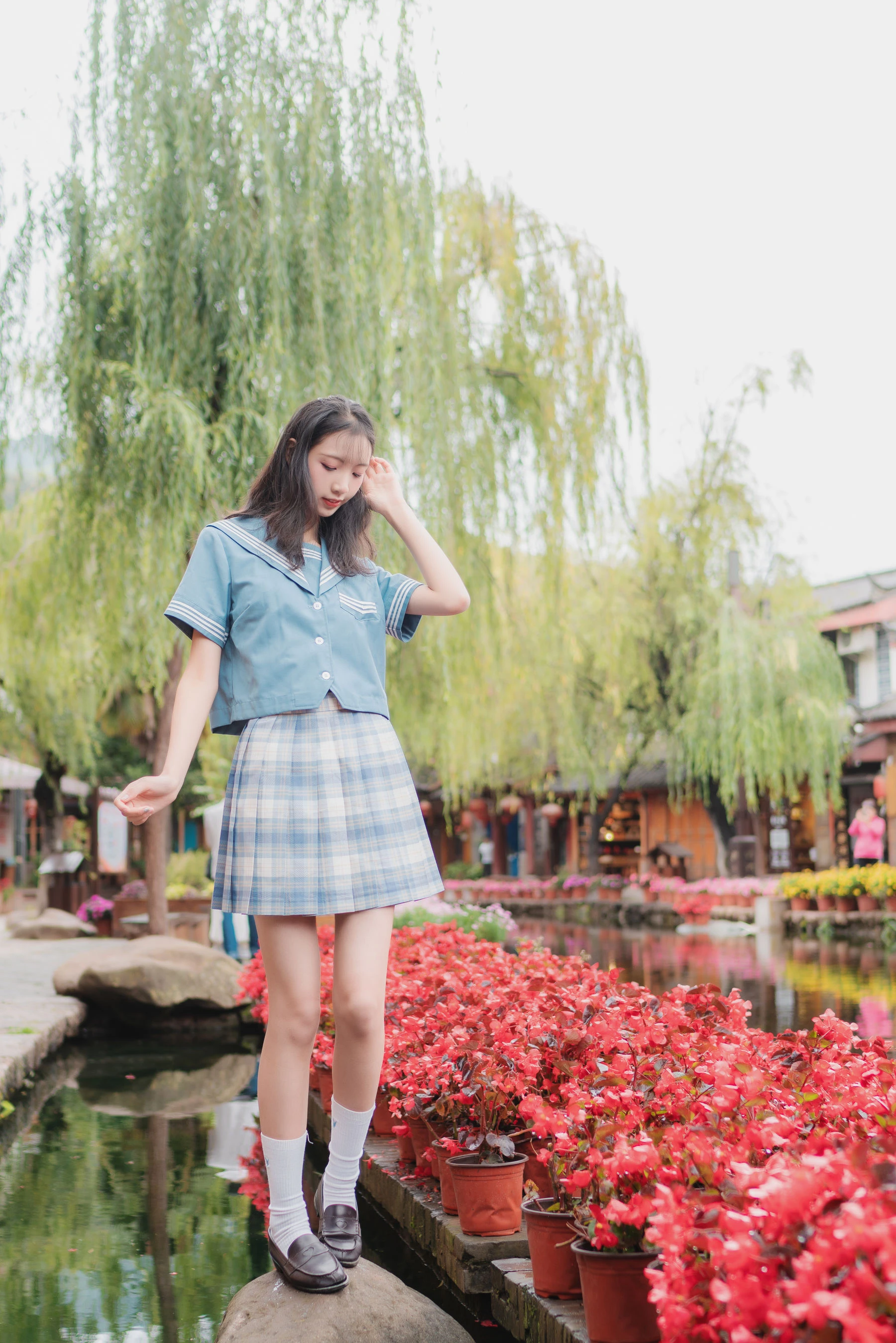 清纯妹子西瓜 丽江写真JK户外插图2