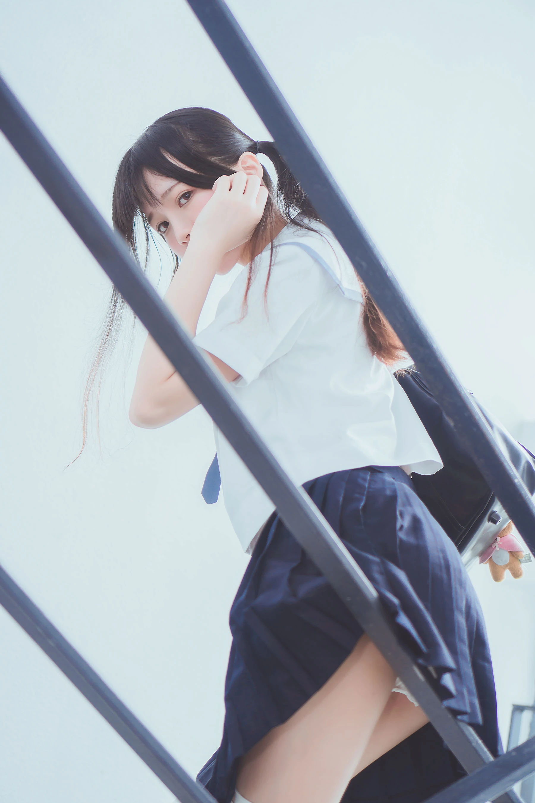 桜桃喵《蓝白水手服》插图4