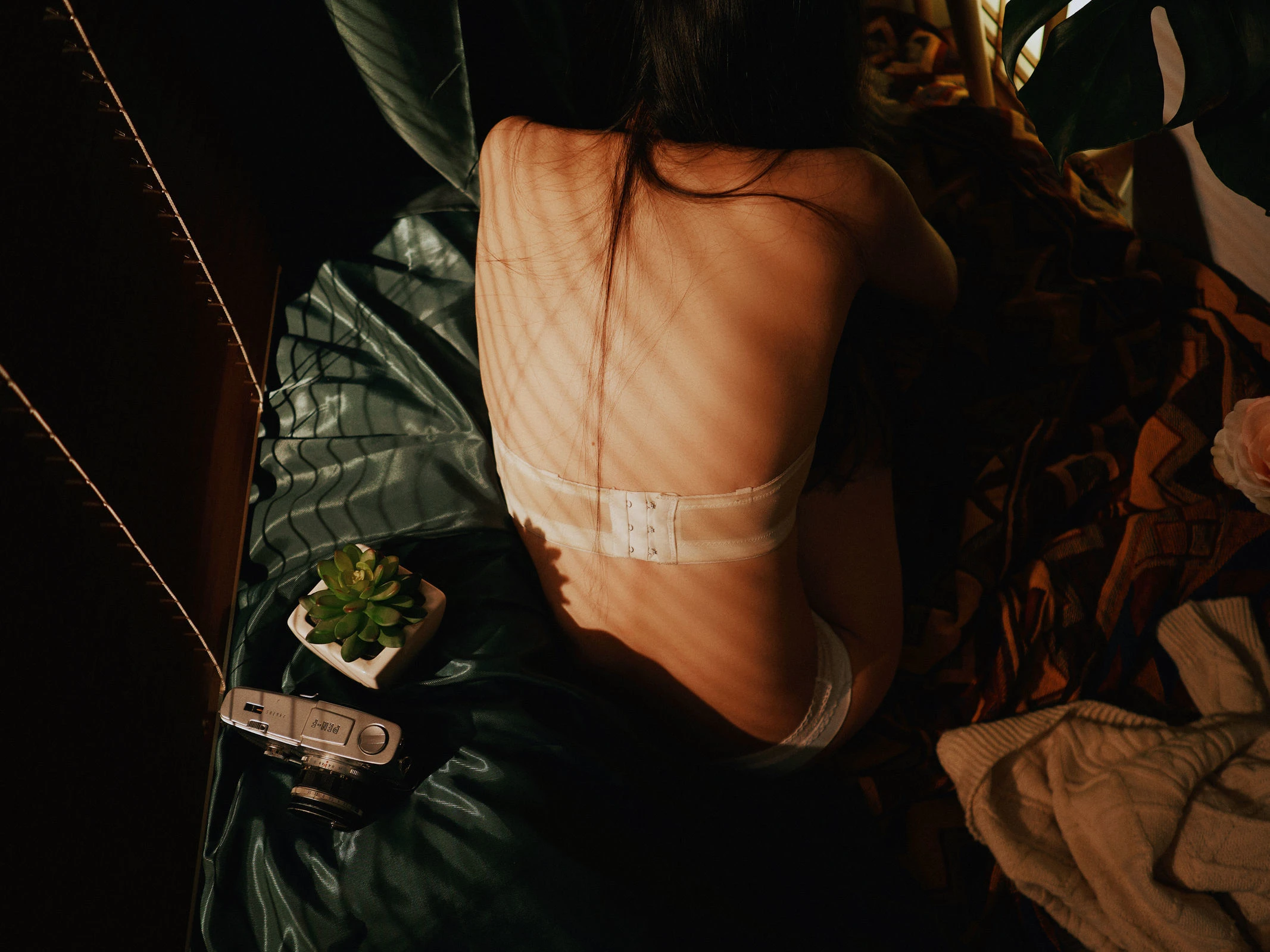 Shika小鹿鹿 – 内衣+白衬衣插图7