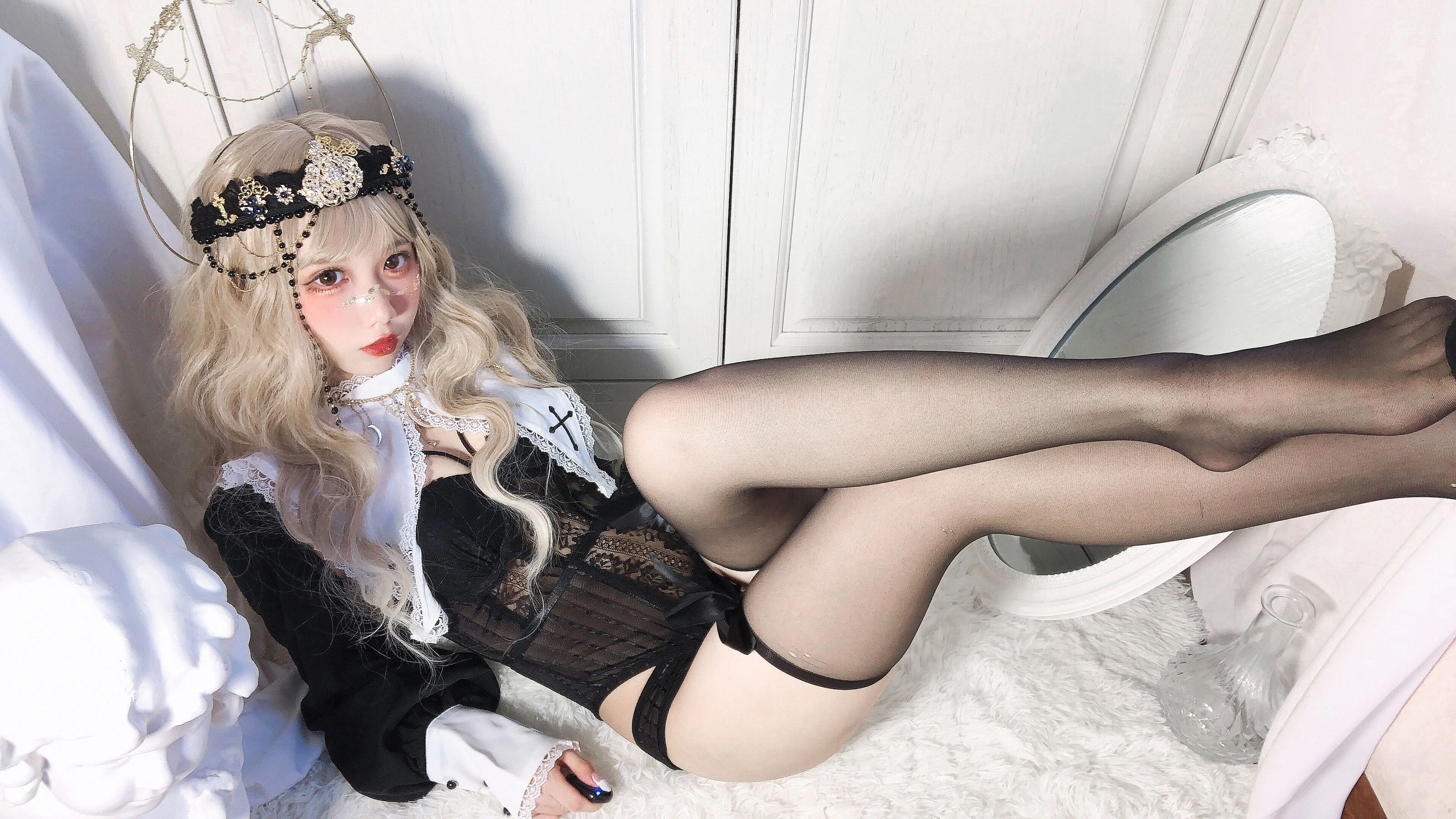 动漫博主果咩酱w – 叛逆修女插图3