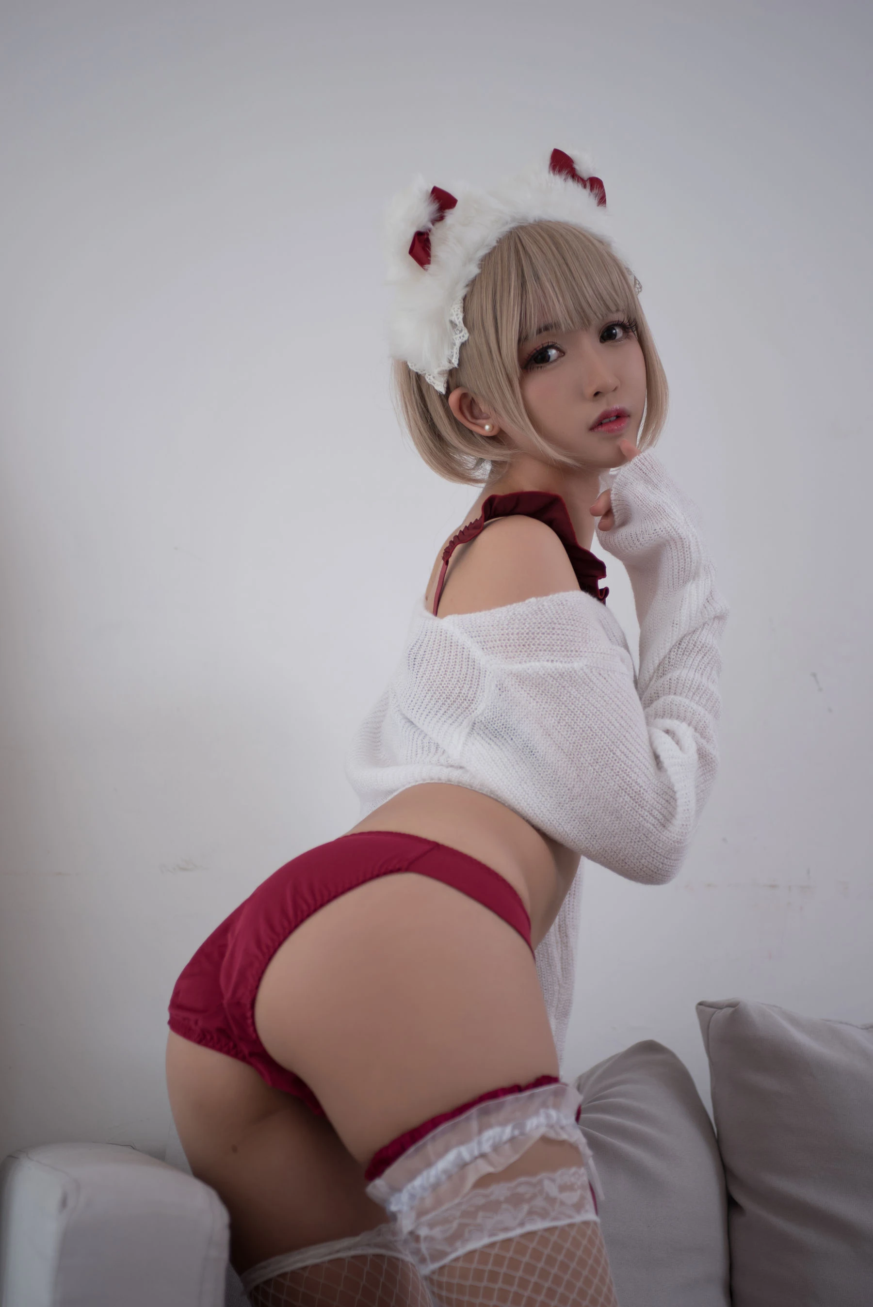 鳗鱼霏儿 – 兽耳 圣诞白网袜|图集秀