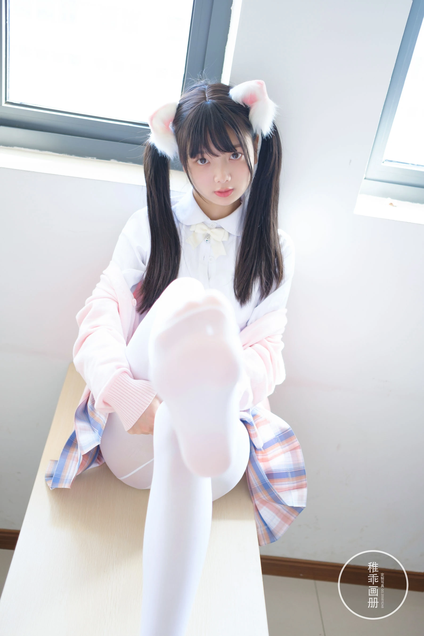 柴系小乖(稚乖画册) – 夜夜 80D 白丝JK插图5