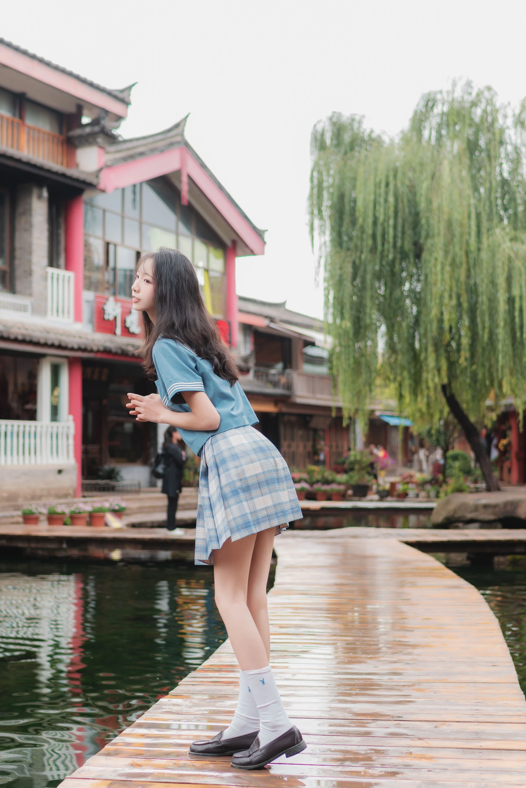 清纯妹子西瓜 丽江写真JK户外|图集秀
