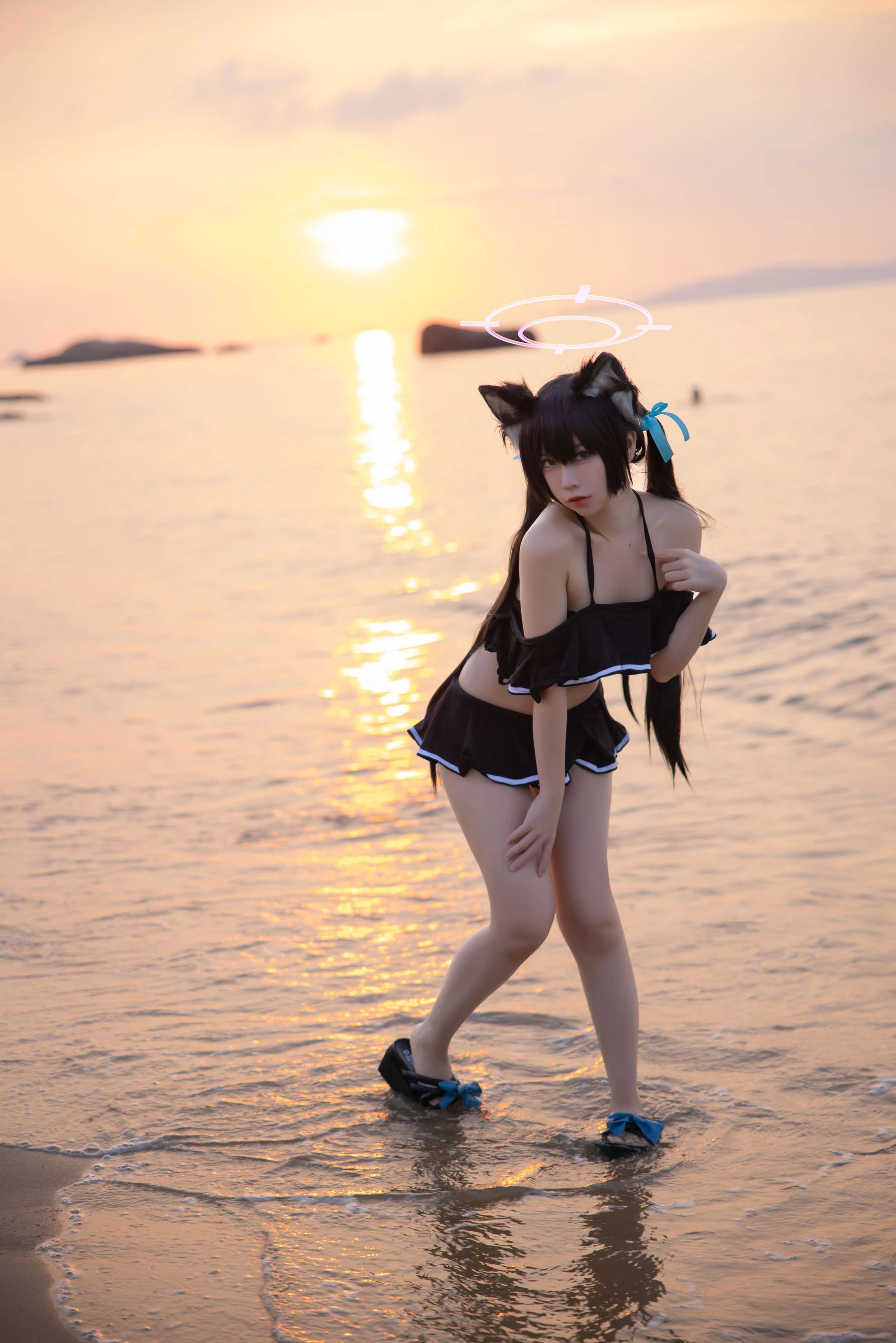 动漫博主G44不会受伤 – 碧蓝档案 黑見芹香 海边泳装插图4