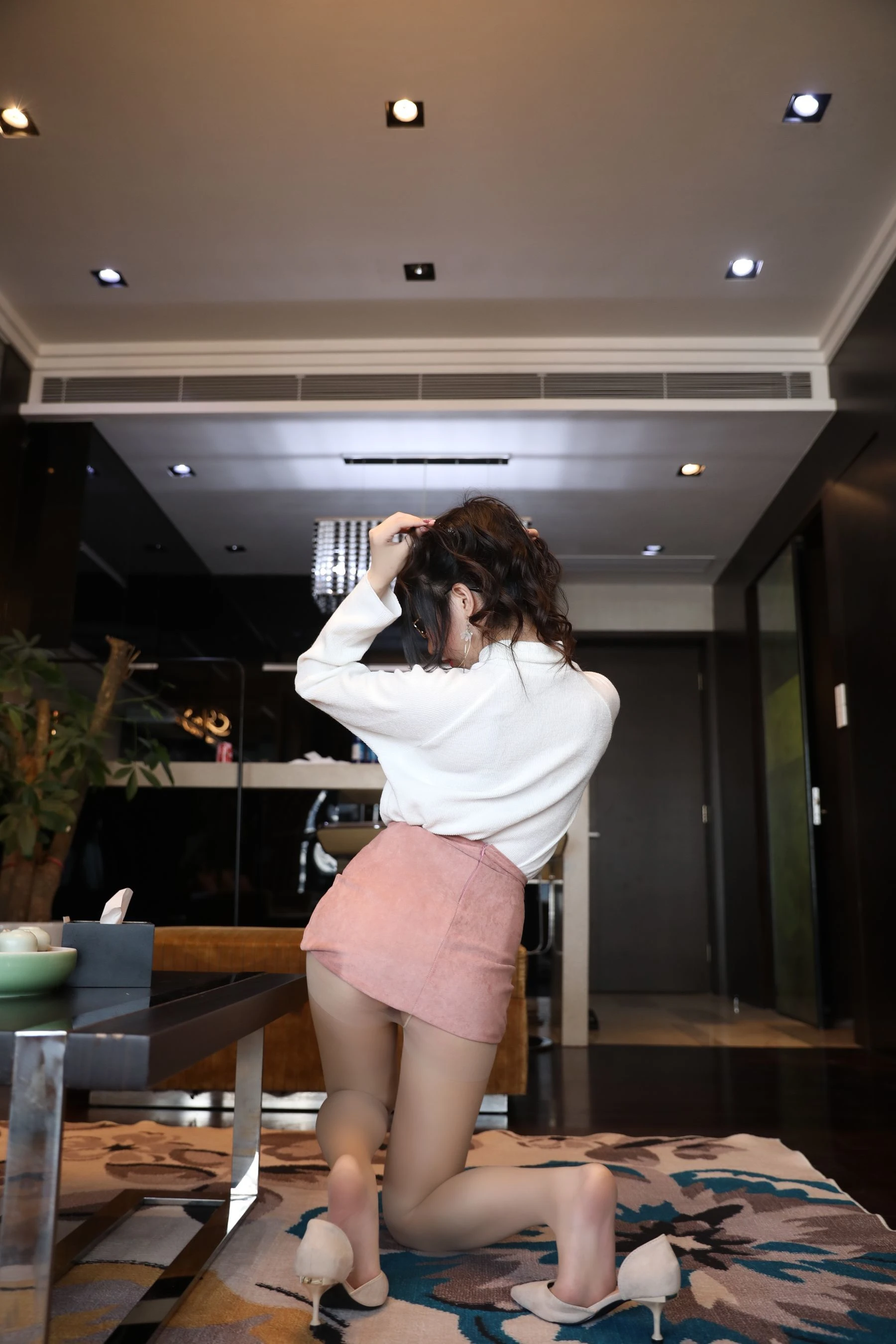 二次元巨乳美女鹿野希 单马尾眼镜娘插图4