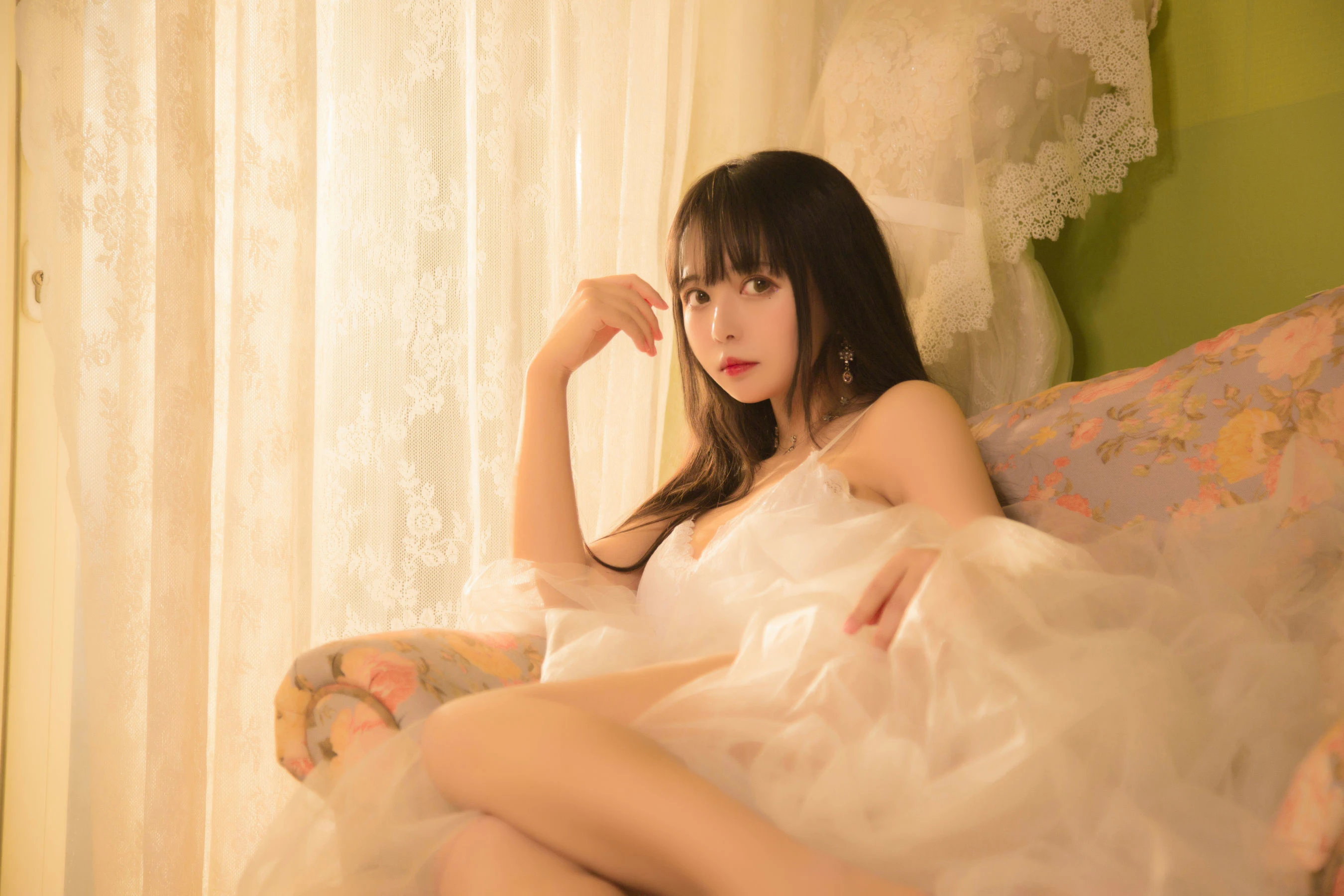 大眼萌妹黑猫猫OvO 少女写真插图7