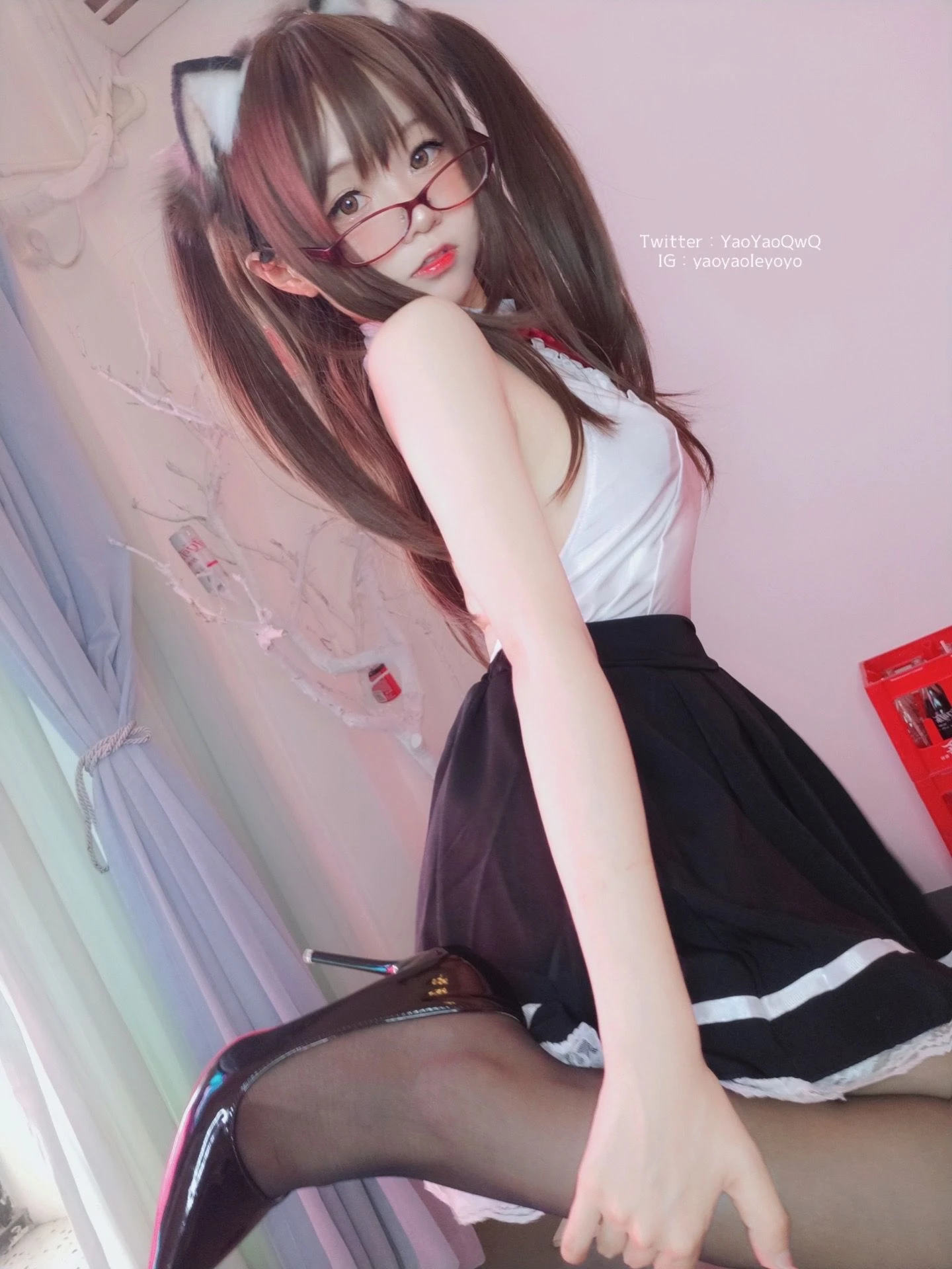 萌妹子Coser摇摇乐yoyo – 黑色紧身衣插图2