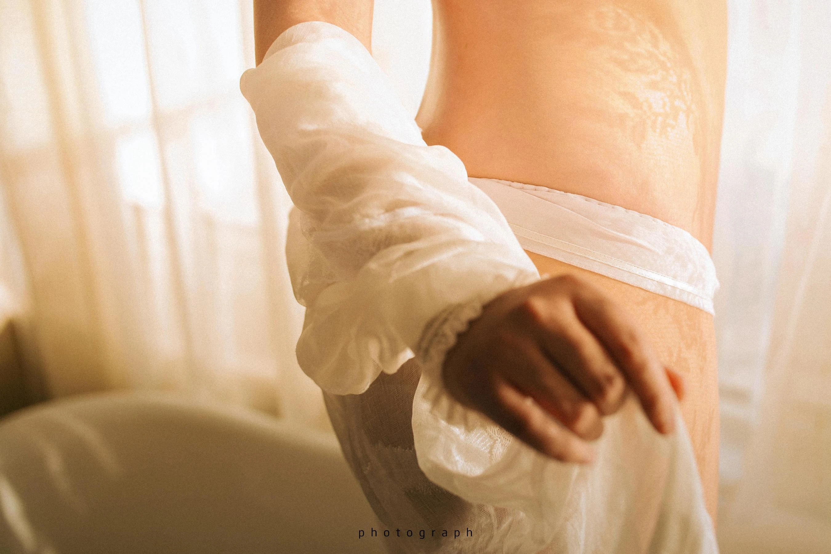 动漫博主穆零Mu0 – 白色插图5